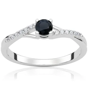 Pierścionek zaręczynowy z białego złota z czarnym diamentem i brylantami Ivy 0,22 ct