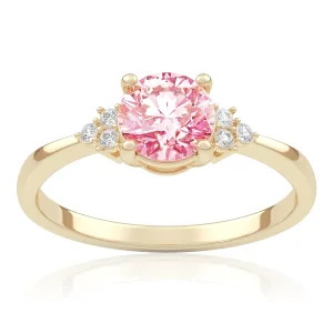 Pierścionek zaręczynowy z żółtego złota z różowym diamentem laboratoryjnym i&nbsp;diamentami laboratoryjnymi Dreamy 0,75 ct