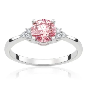 Pierścionek zaręczynowy z białego złota z różowym diamentem laboratoryjnym i&nbsp;diamentami laboratoryjnymi Dreamy 0,75 ct