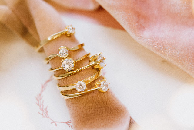 Pierścionki zaręczynowe, które przeszły do historii