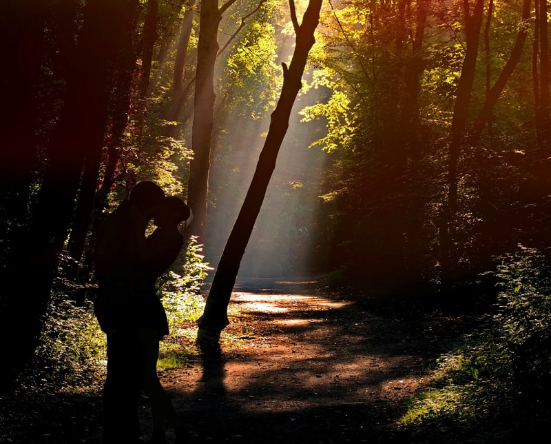 Kogo wtajemniczyć w przygotowania do zaręczyn?