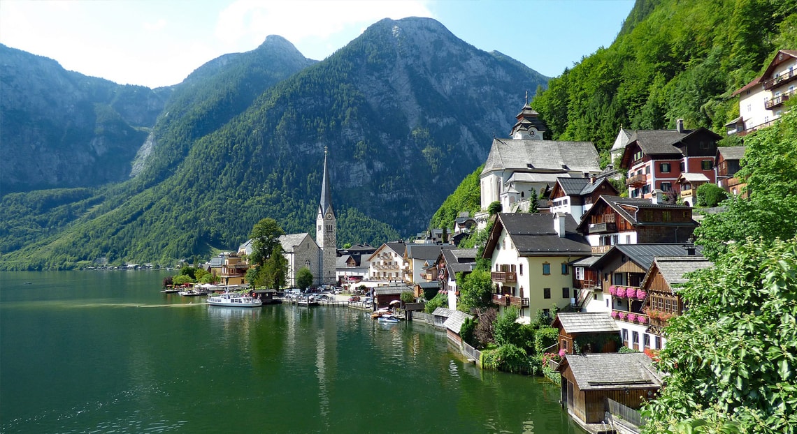 Romantyczny spacer górskimi ścieżkami w Hallstatt