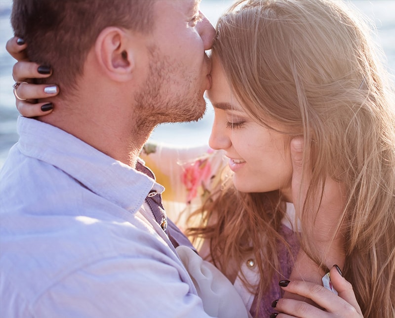 wybór pierścionka zaręczynowego