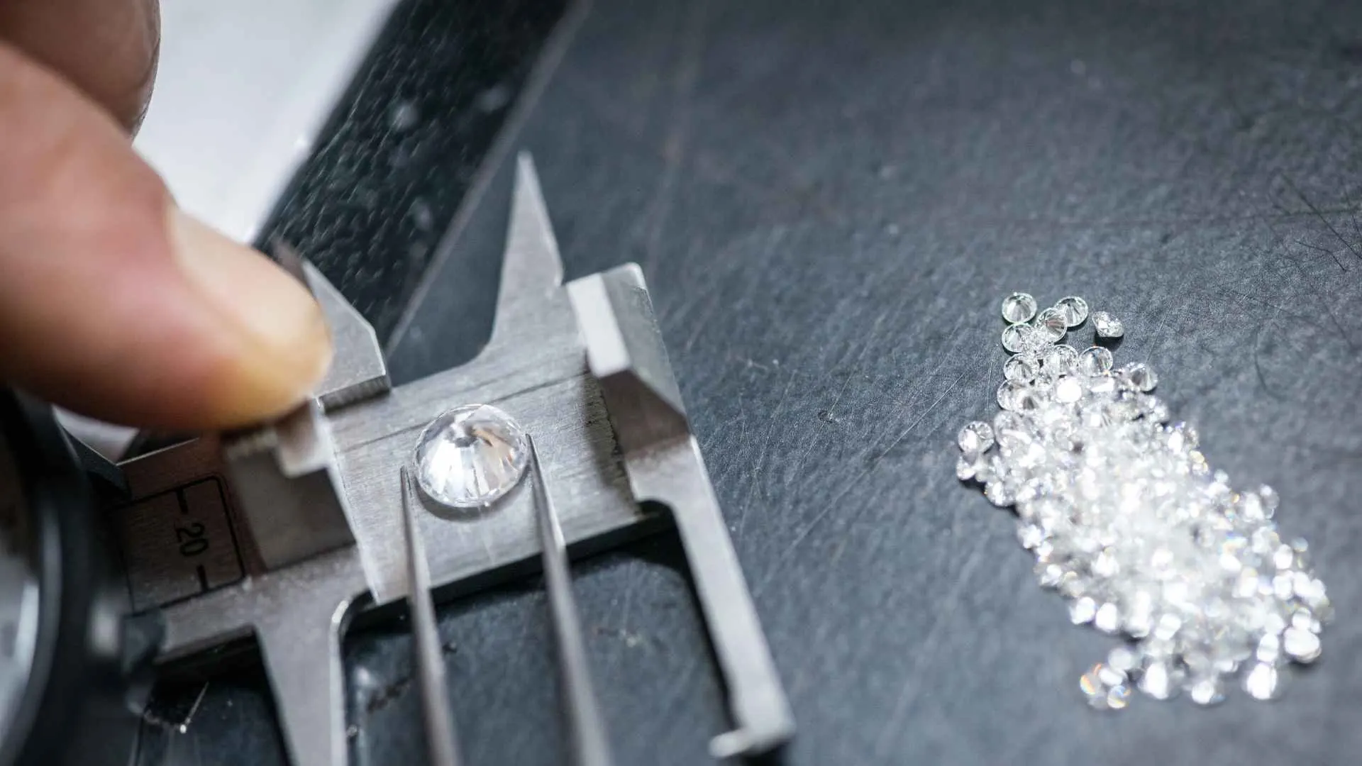 diamenty z laboratorium