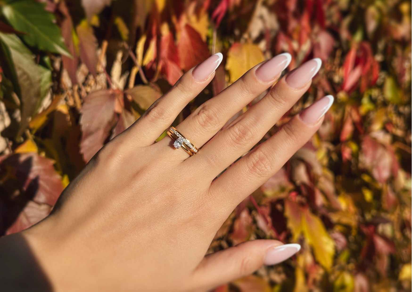 Rysy na złotej biżuterii? Jak dbać o wyroby ze złotego kruszcu