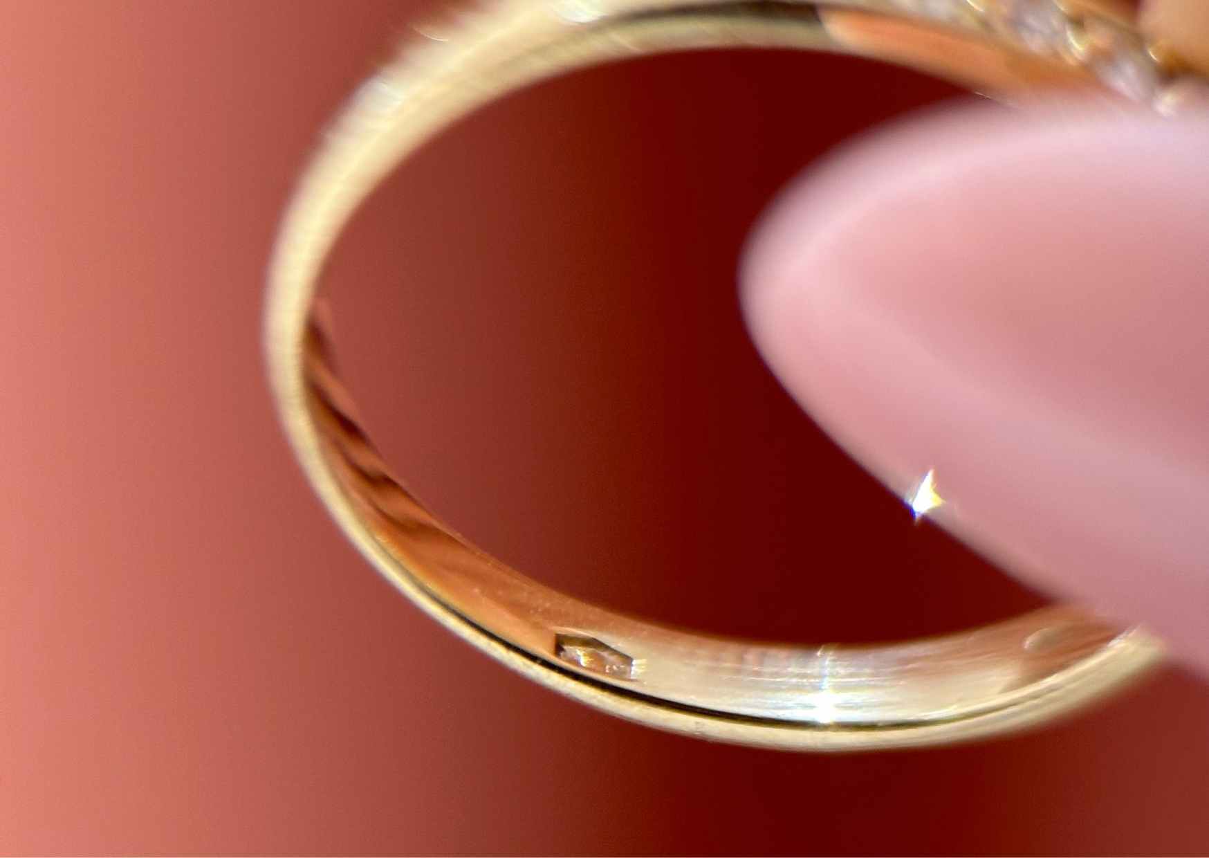 proba zlota w pierscionku