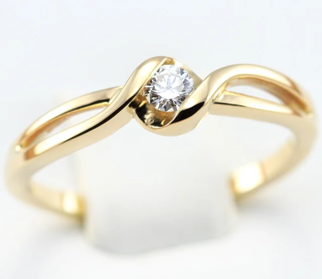 Twisted Vine 0,10 ct1