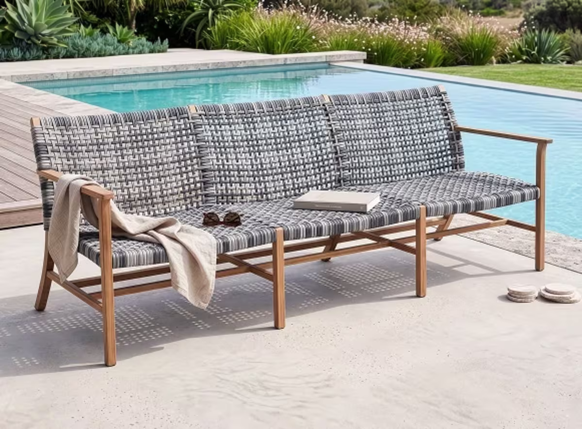 Best Outdoor Sofa image