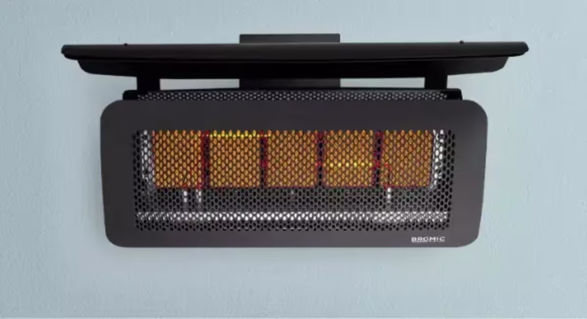 CHOOSE THE RIGHT PATIO HEATER STYLE image