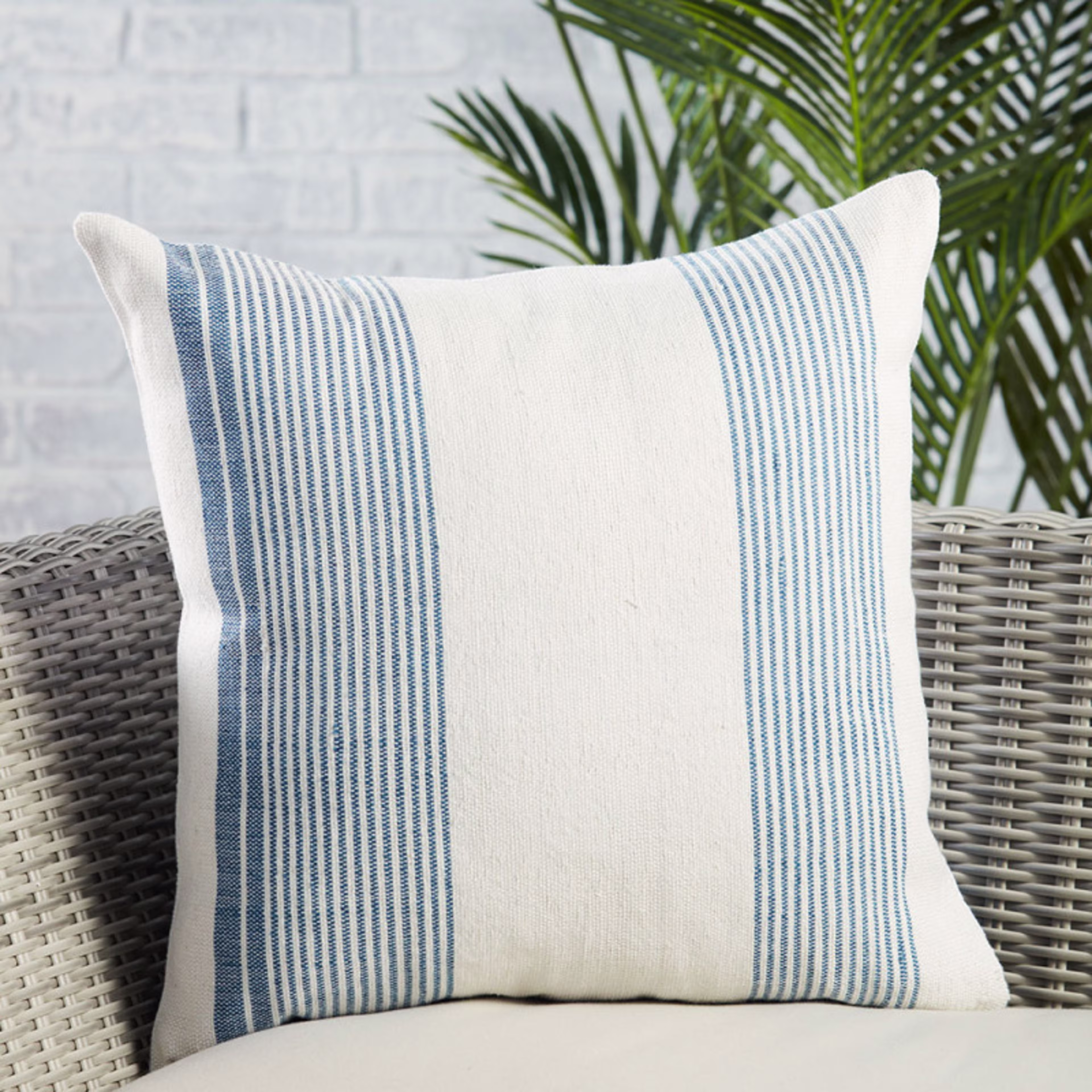 Jaipur Living 20" x 20" Parque Blue Outdoor Pillow