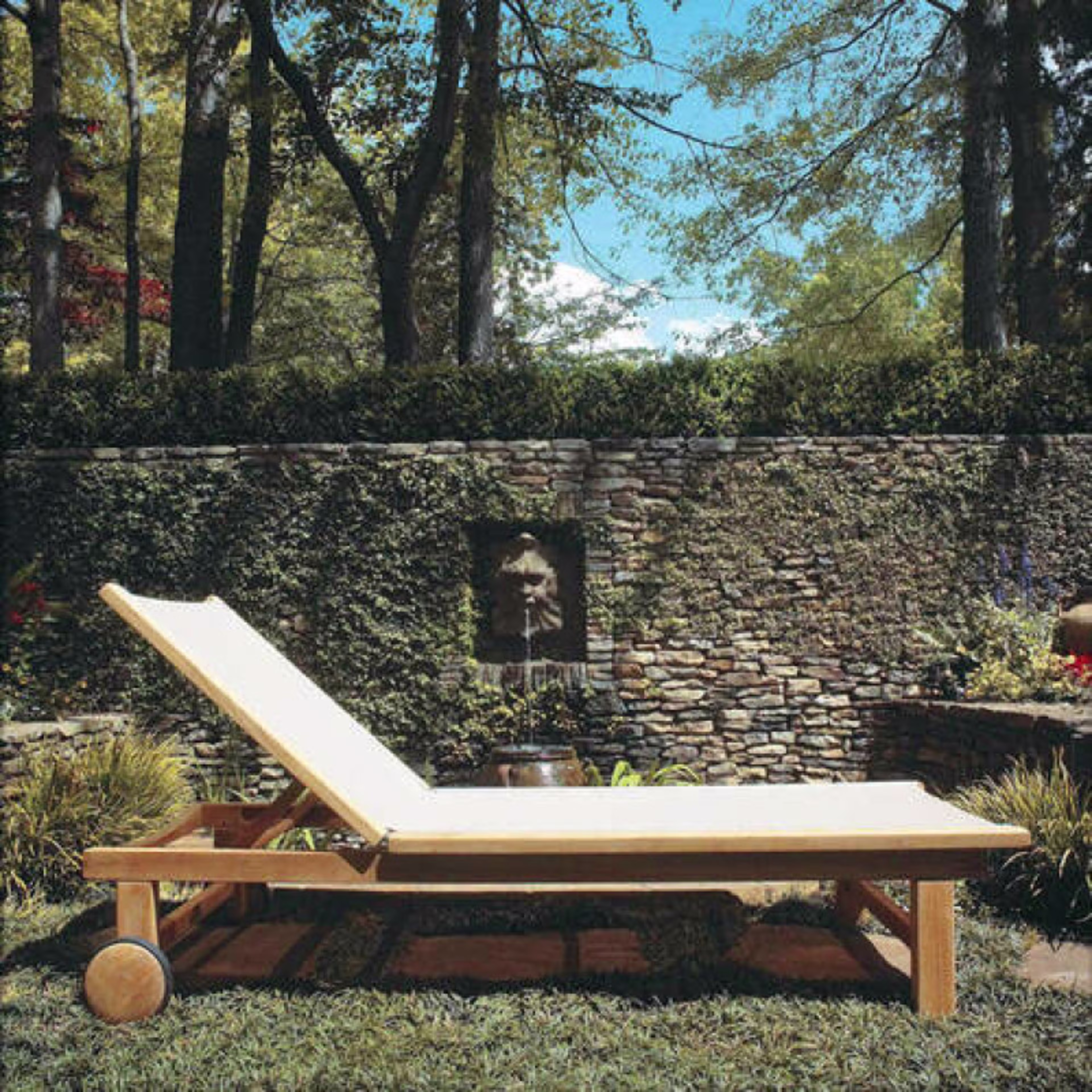 Kingsley Bate Marin/St. Tropez Chaise without Arms Protective Cover