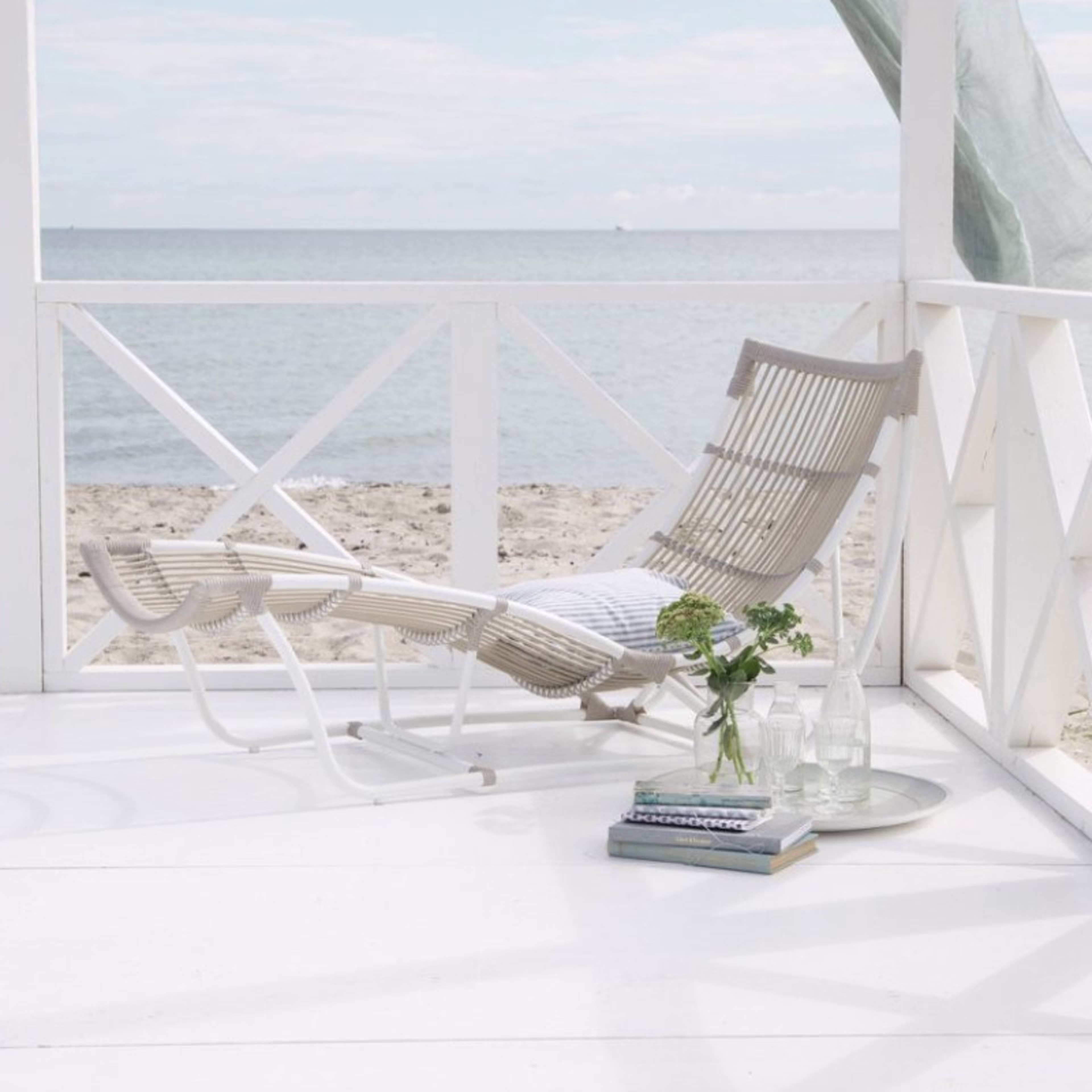 Sika Design Exterior Michelangelo AluRattan Chaise Lounge