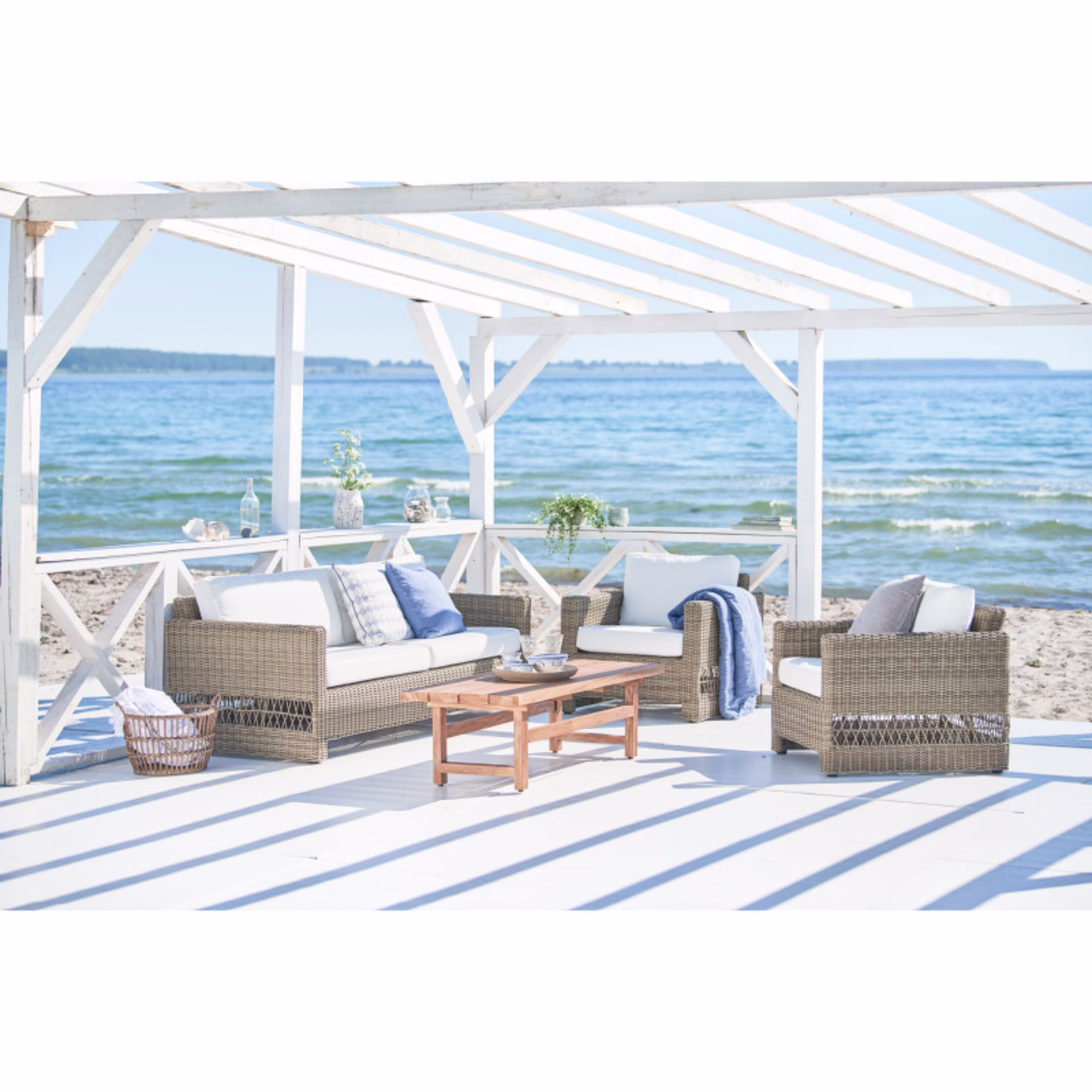 Sika Design Exterior Carrie AluRattan Lounge Chair