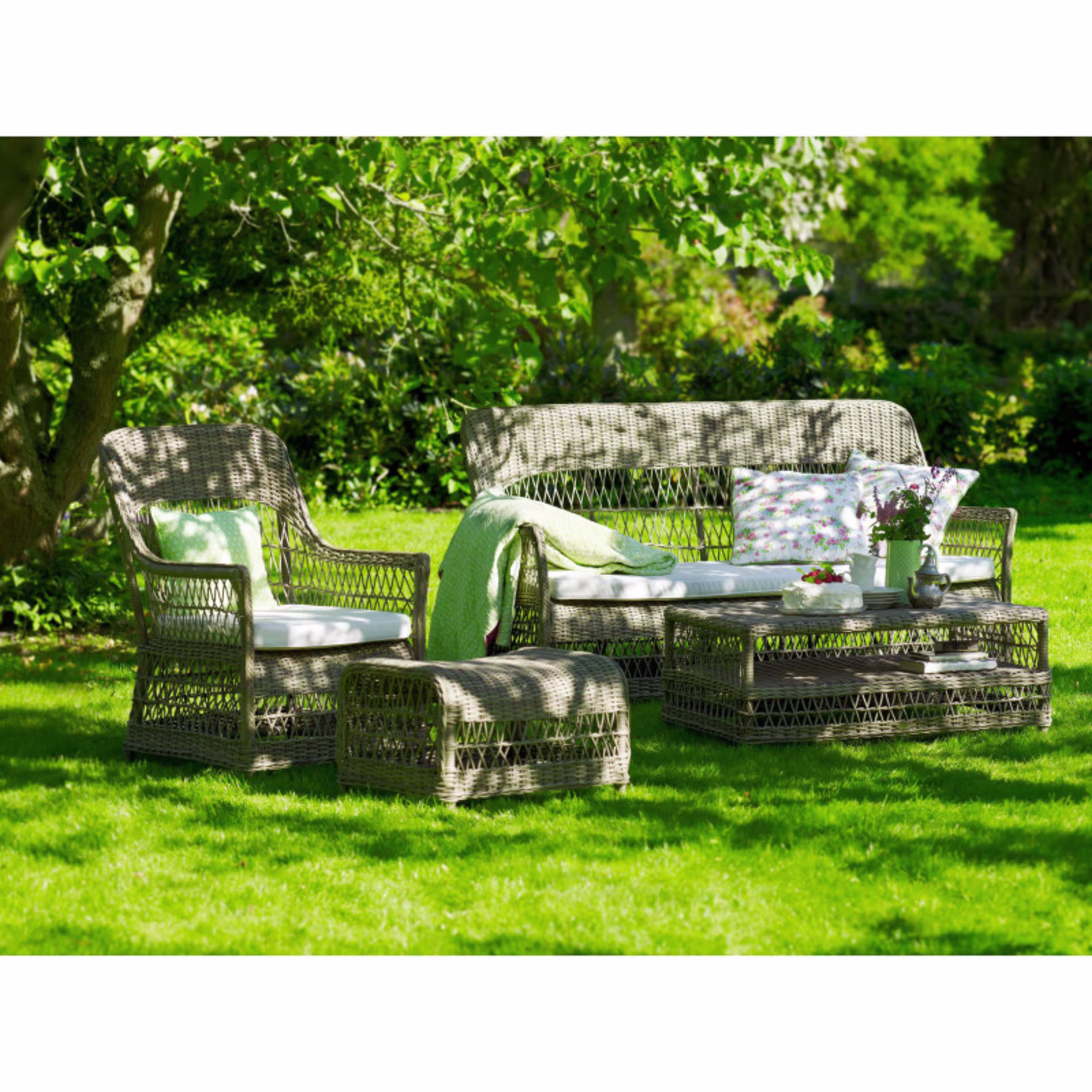 Sika Design Georgia Garden Dawn AluRattan Sofa