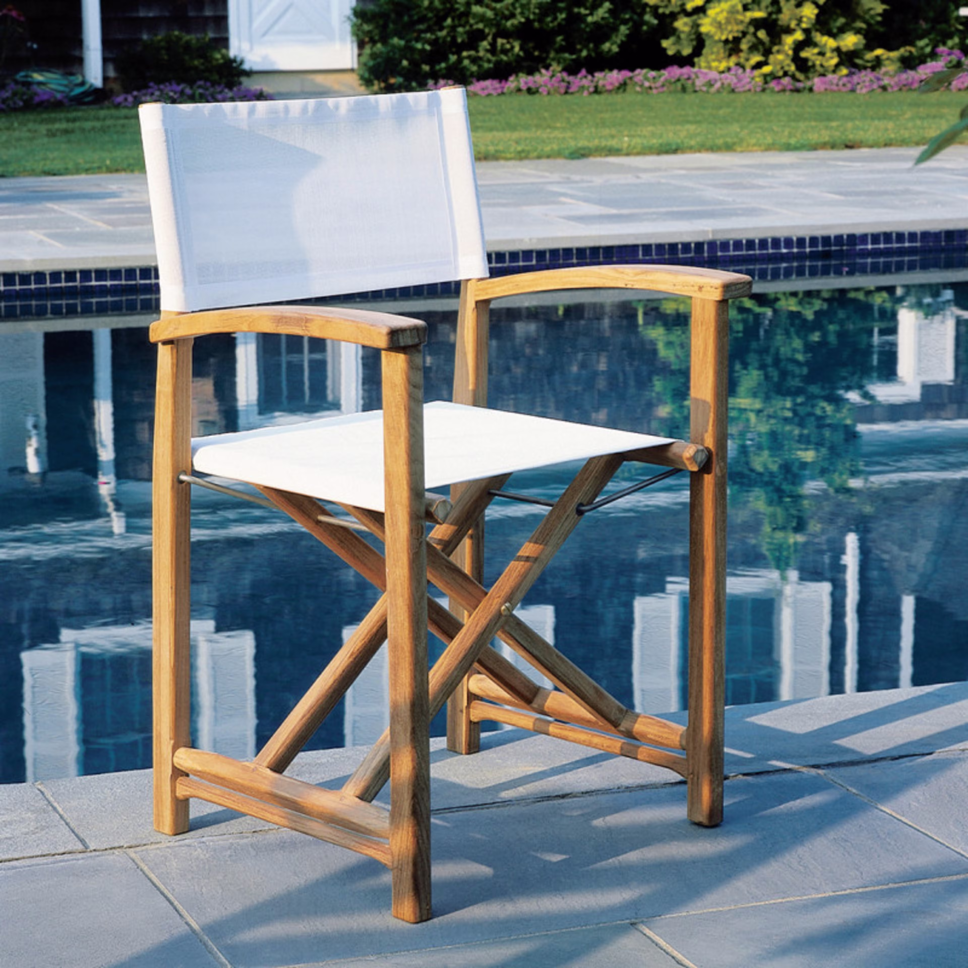 Kingsley Bate Essex/Capri 3-Piece Round Bistro Patio Dining Set