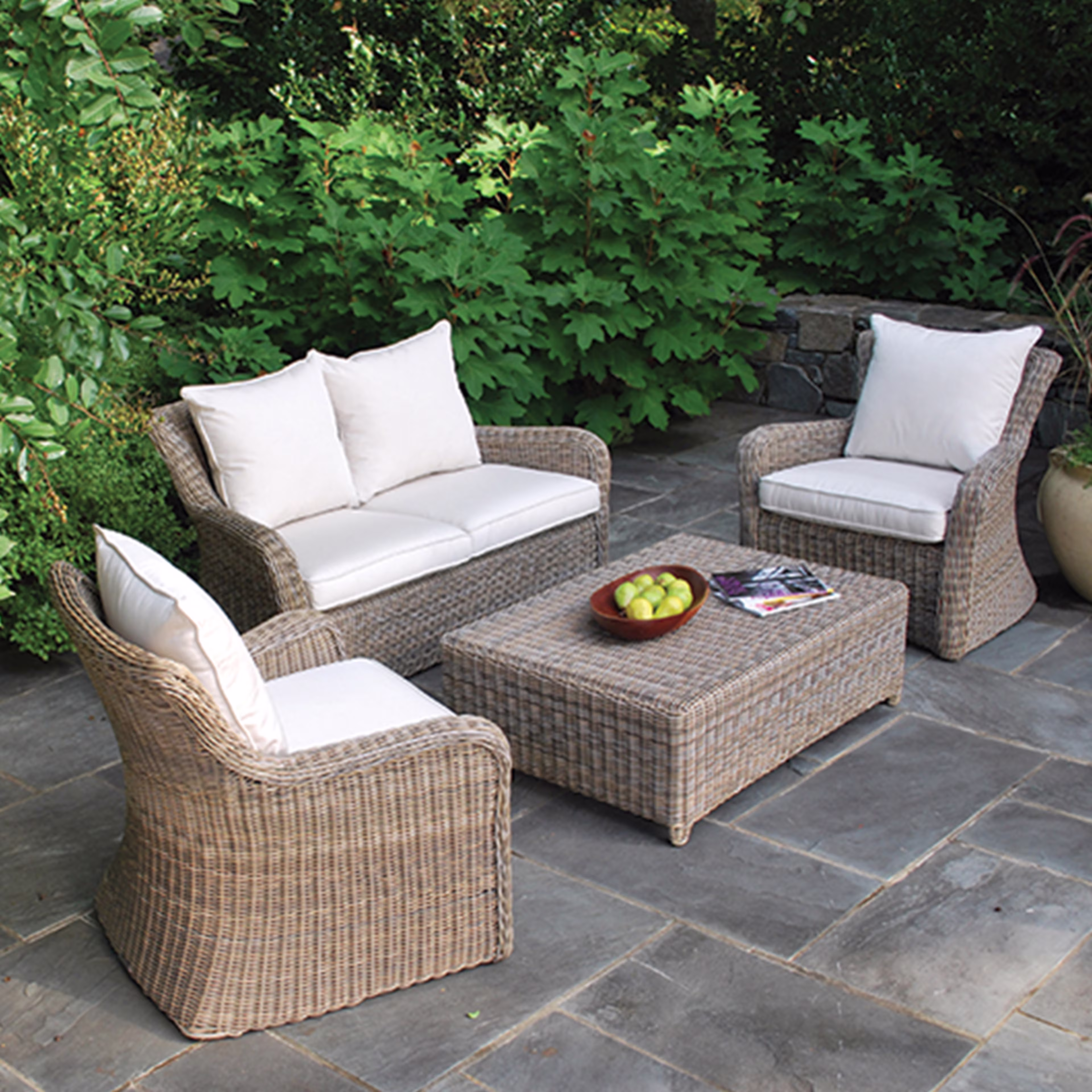 Kingsley Bate Sag Harbor 4-Piece Conversational Outdoor Lounging Set