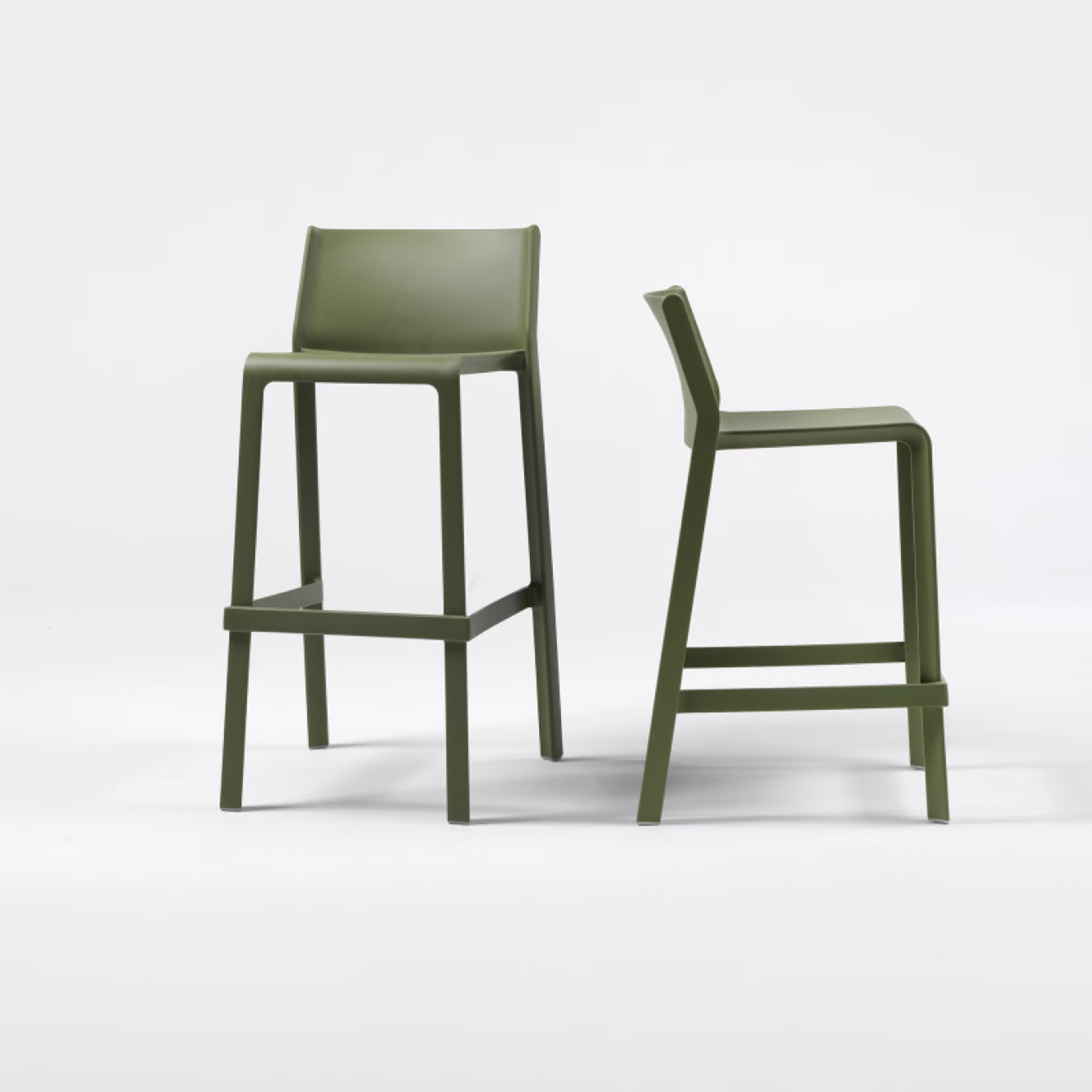 Nardi Trill Mini Stacking Resin Bar Side Chair