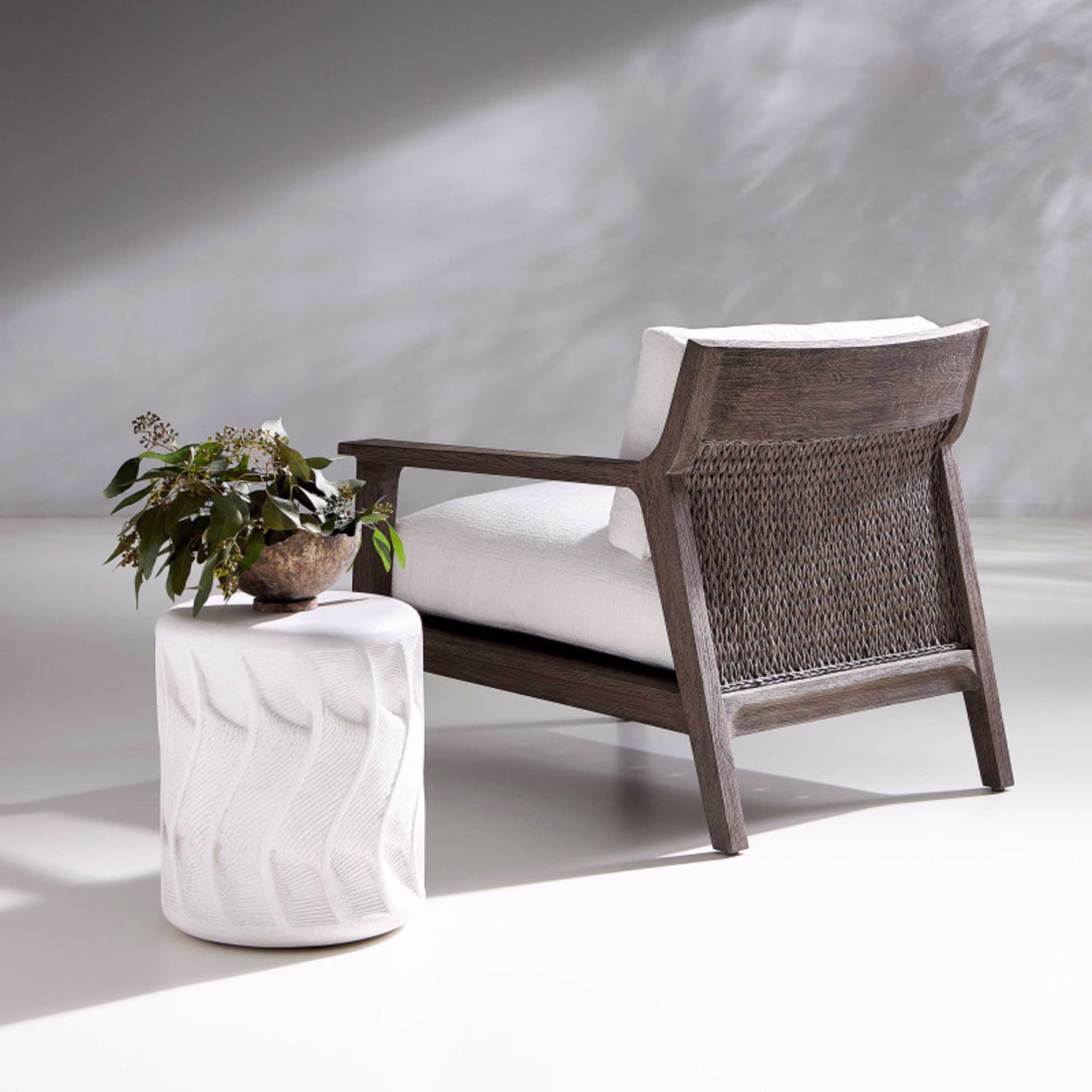 Bernhardt Exteriors Coquille 15" Stonecast Round Accent Table