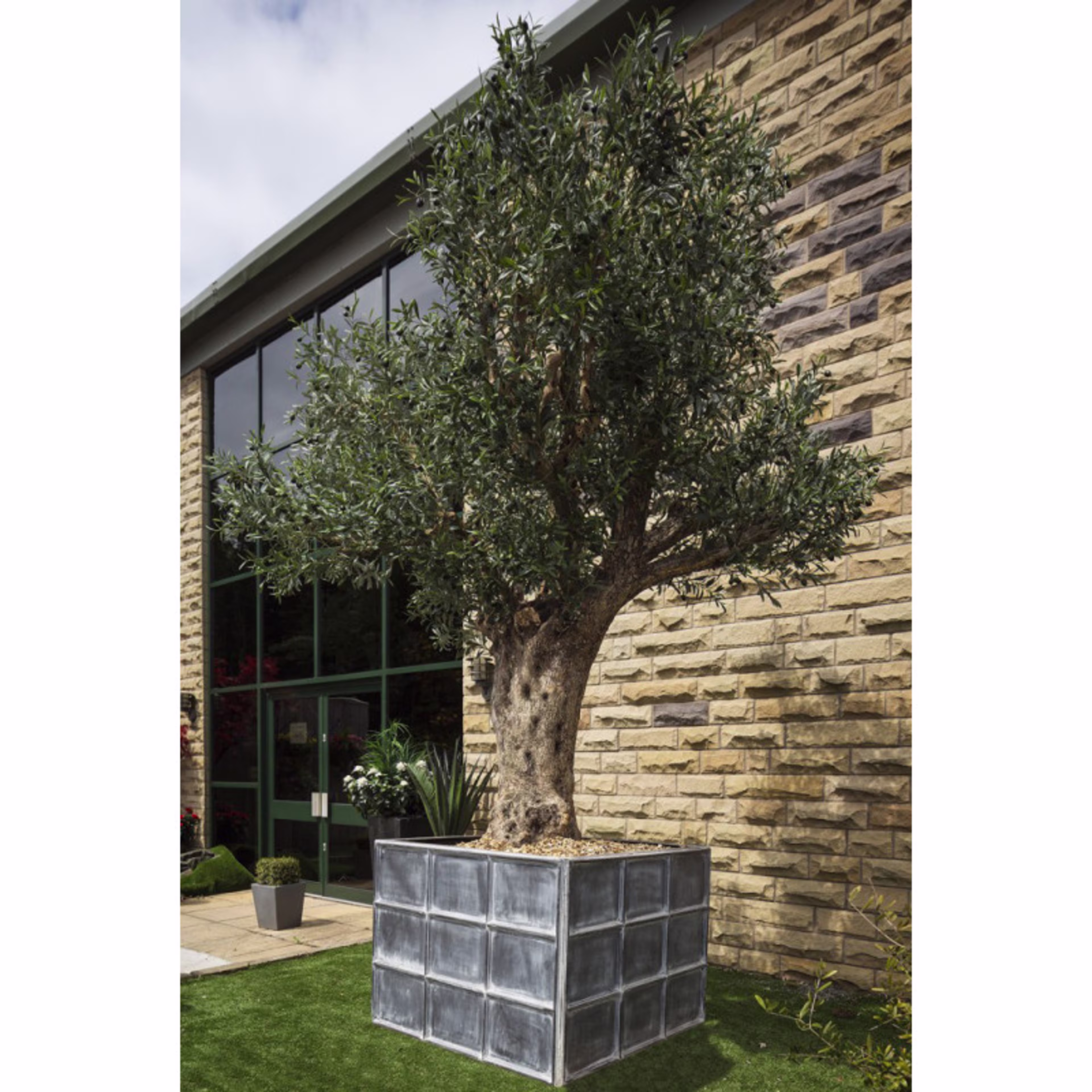 Capital Garden Downing Street 39" Square Fiberglass Box Planter