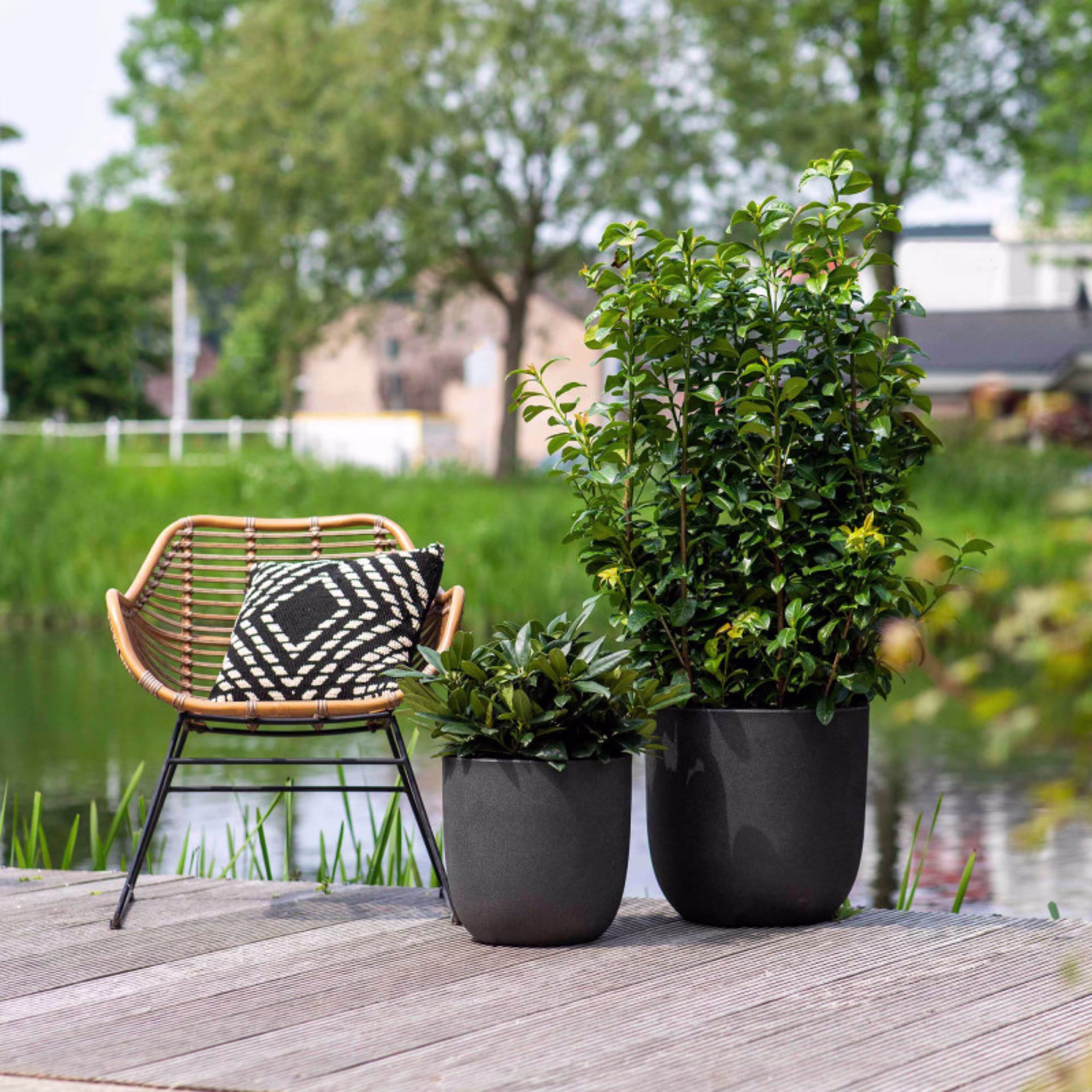 Capi Urban Smooth 14" Ball Planter Pot - Black
