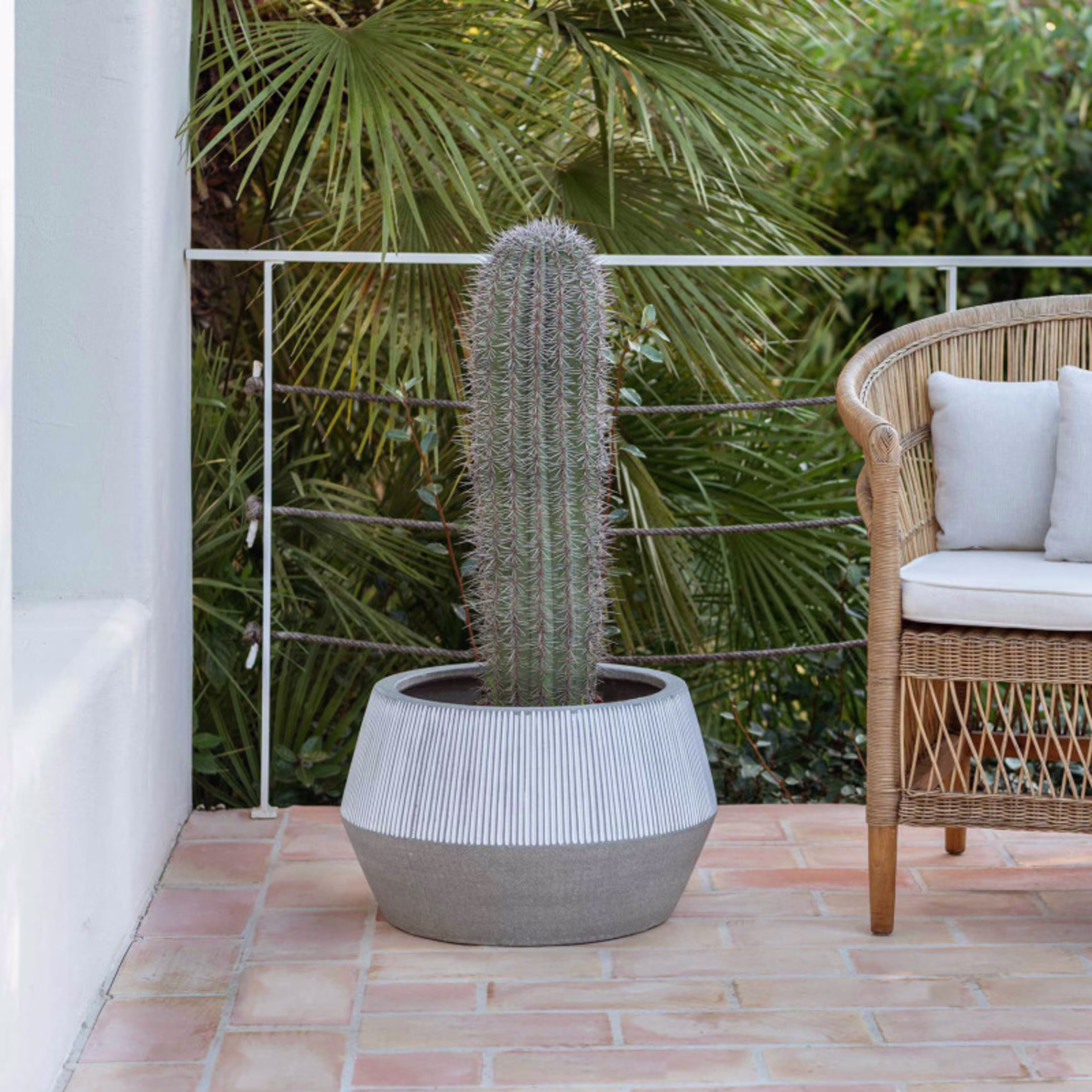 Pottery Pots Ridged Harley Low 14" Round Ficonstone Planter Pot - White Stripe