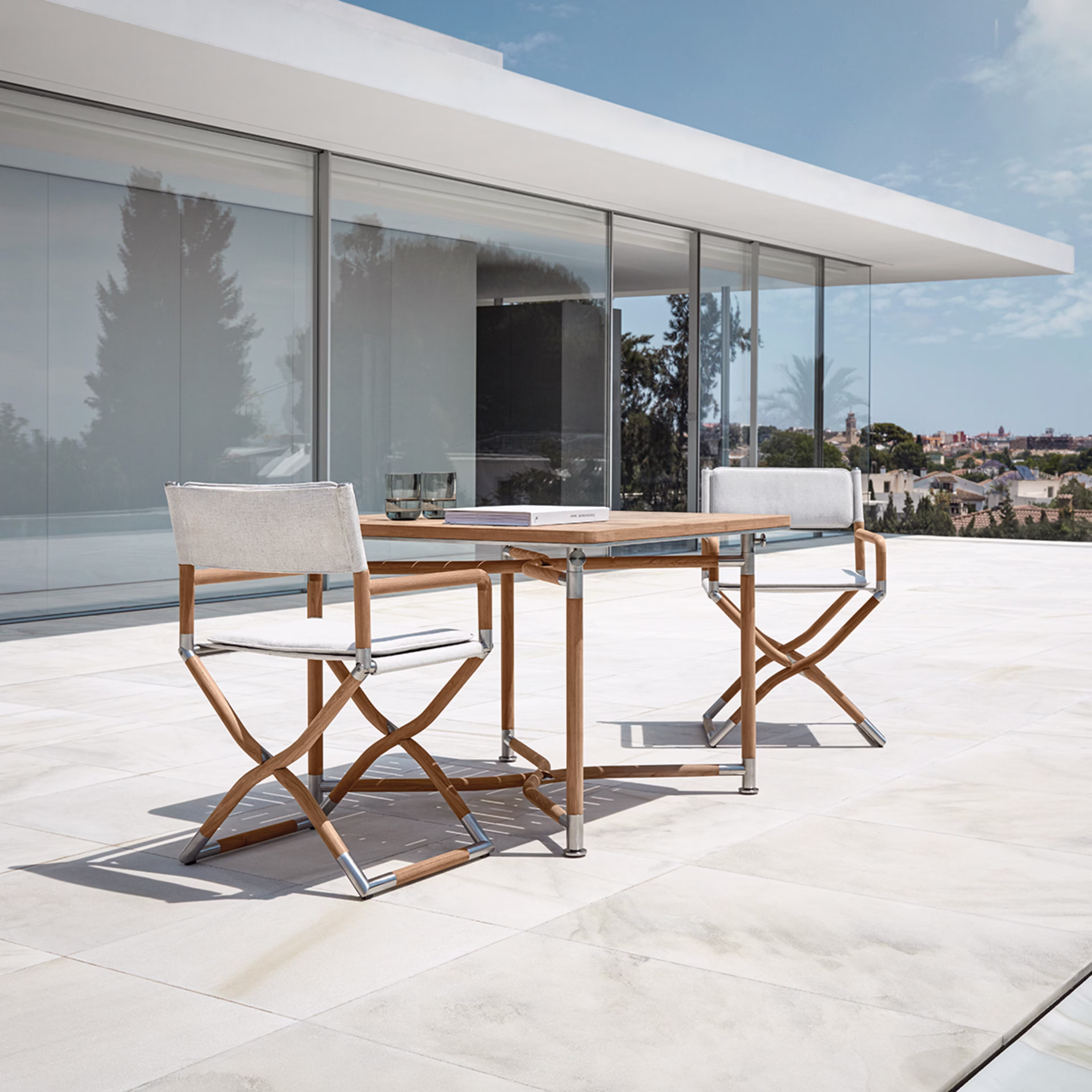Gloster Navigator 3-Piece Square Dining Set