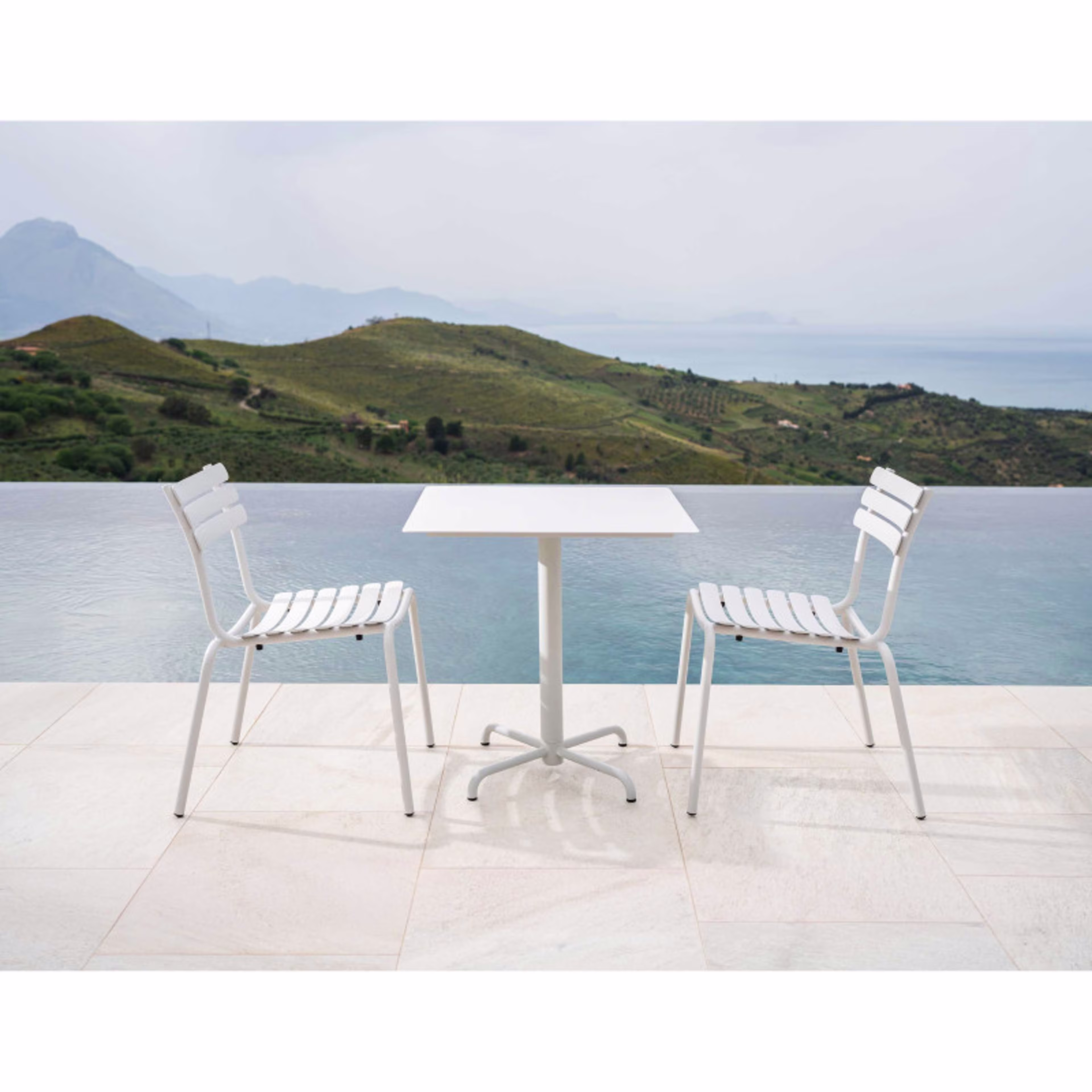 Houe Pico 27.5" Aluminum Square Café Table with 4-Star Base