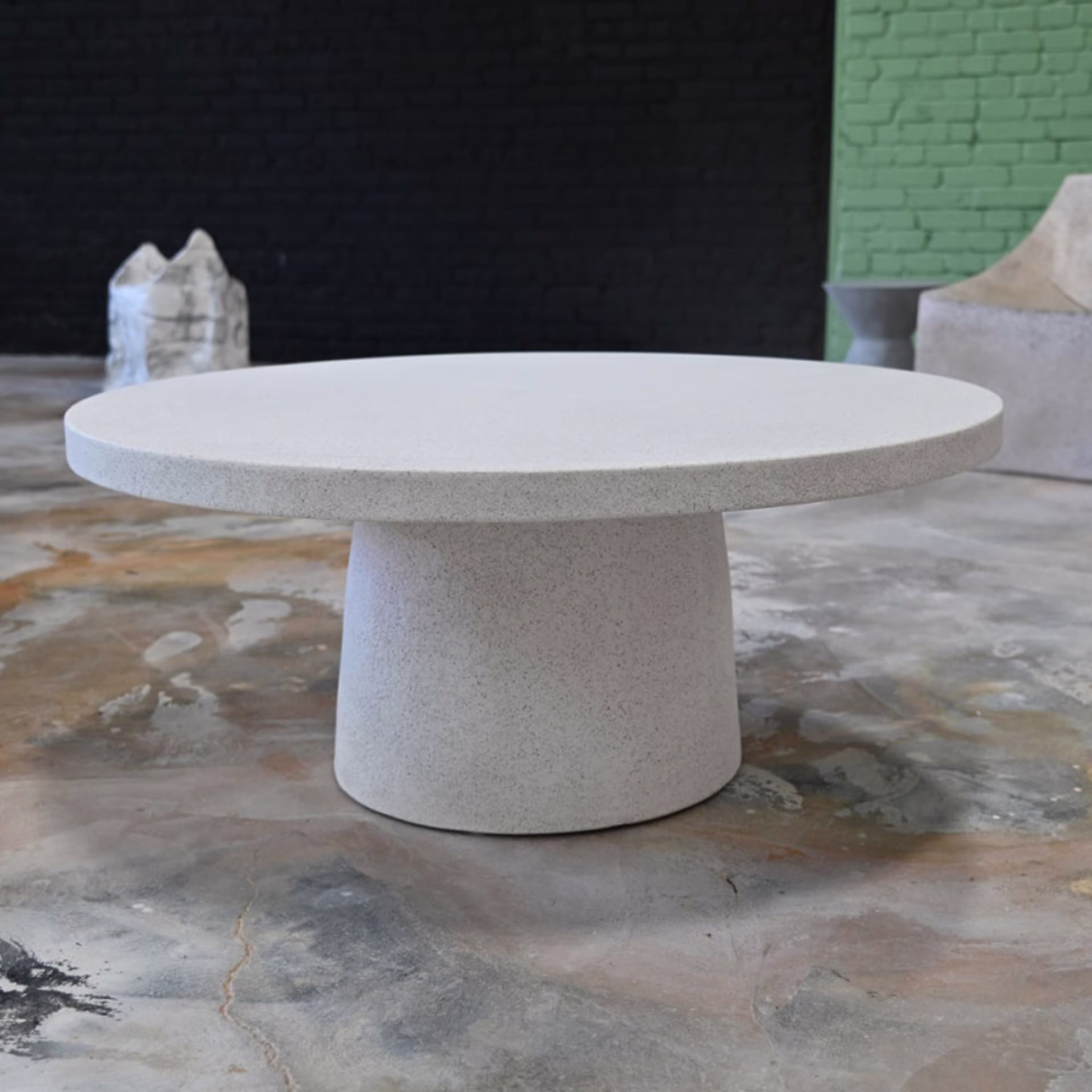 Zachary A. Design Hive 30" Round Low Table