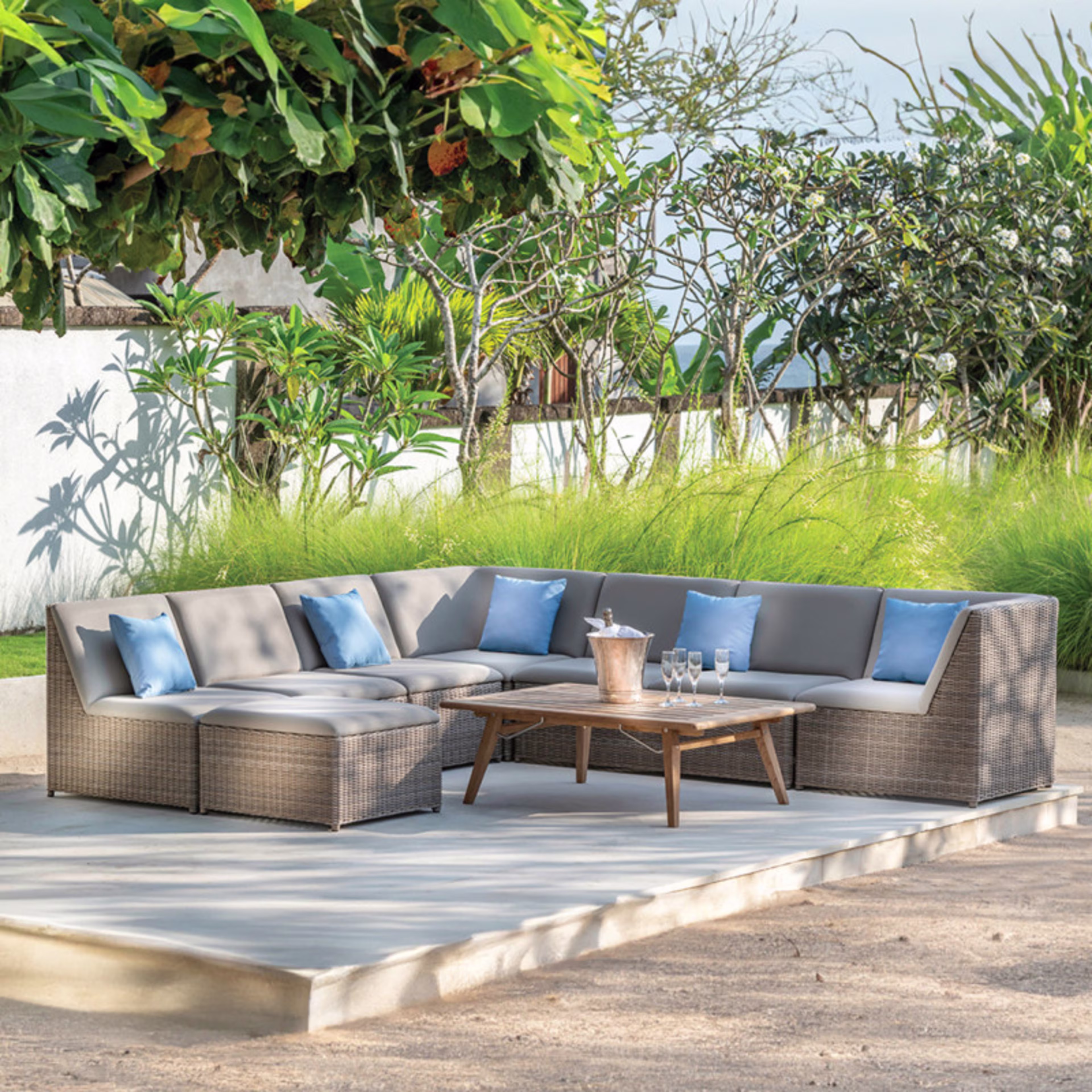 Kingsley Bate Milano Upholstered Ottoman Outdoor Sectional Unit