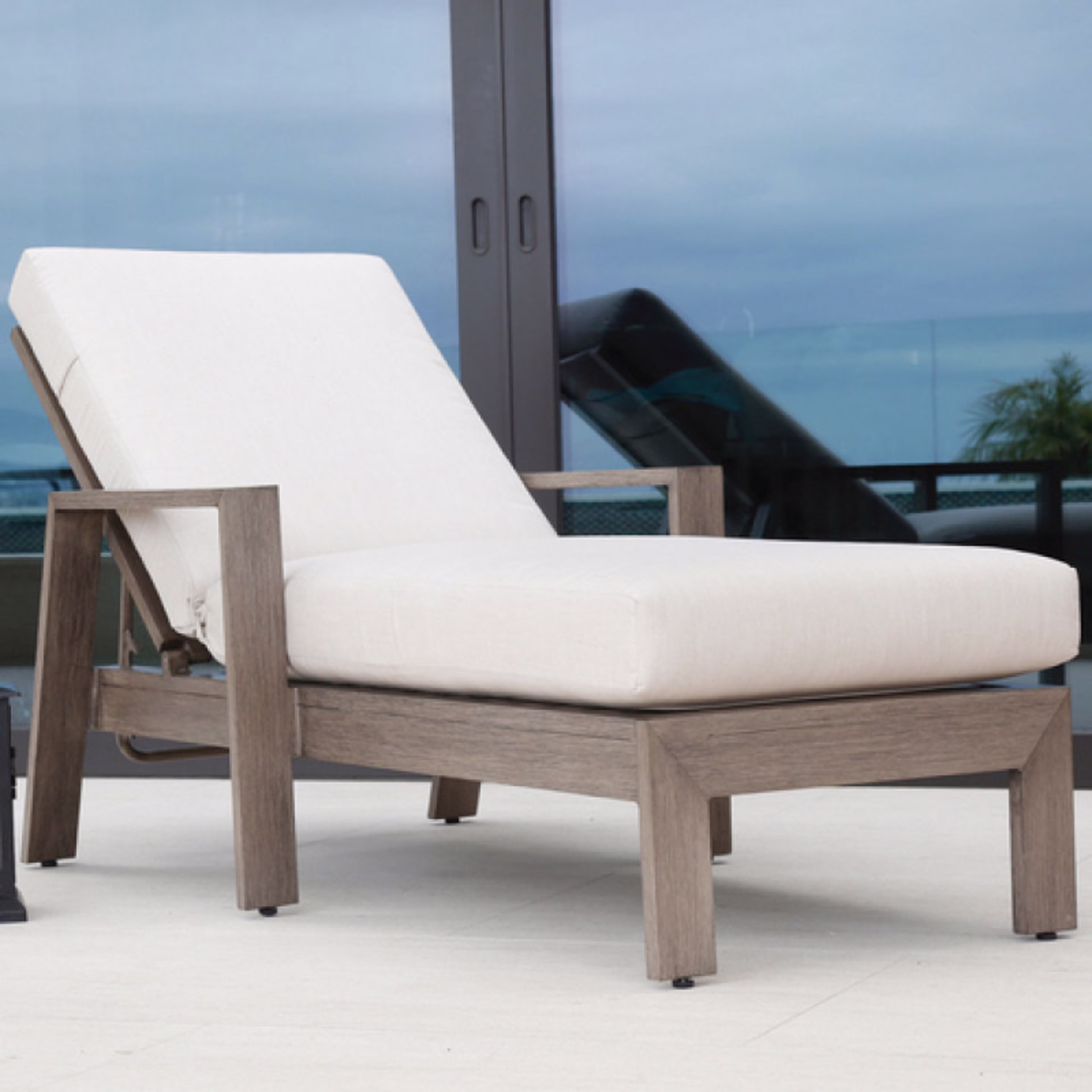 Sunset West Laguna Aluminum Chaise Lounge