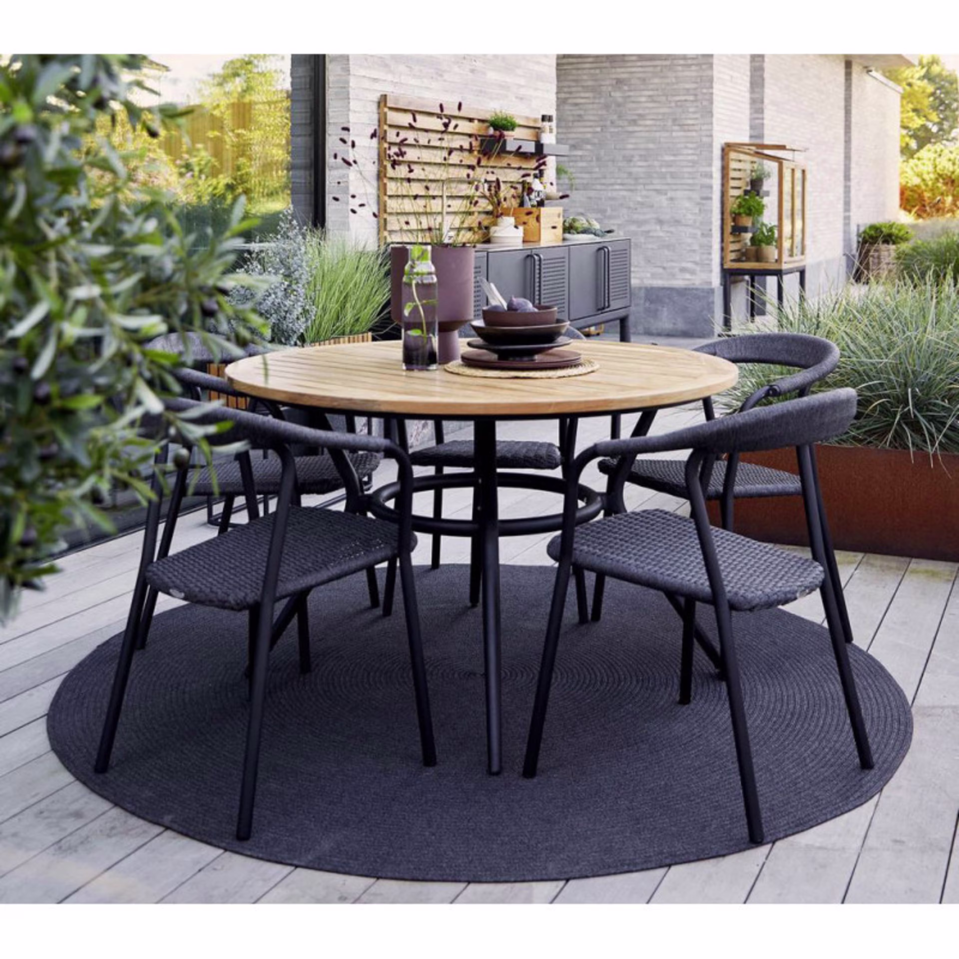 Cane-line Joy 48" Aluminum Round Dining Table
