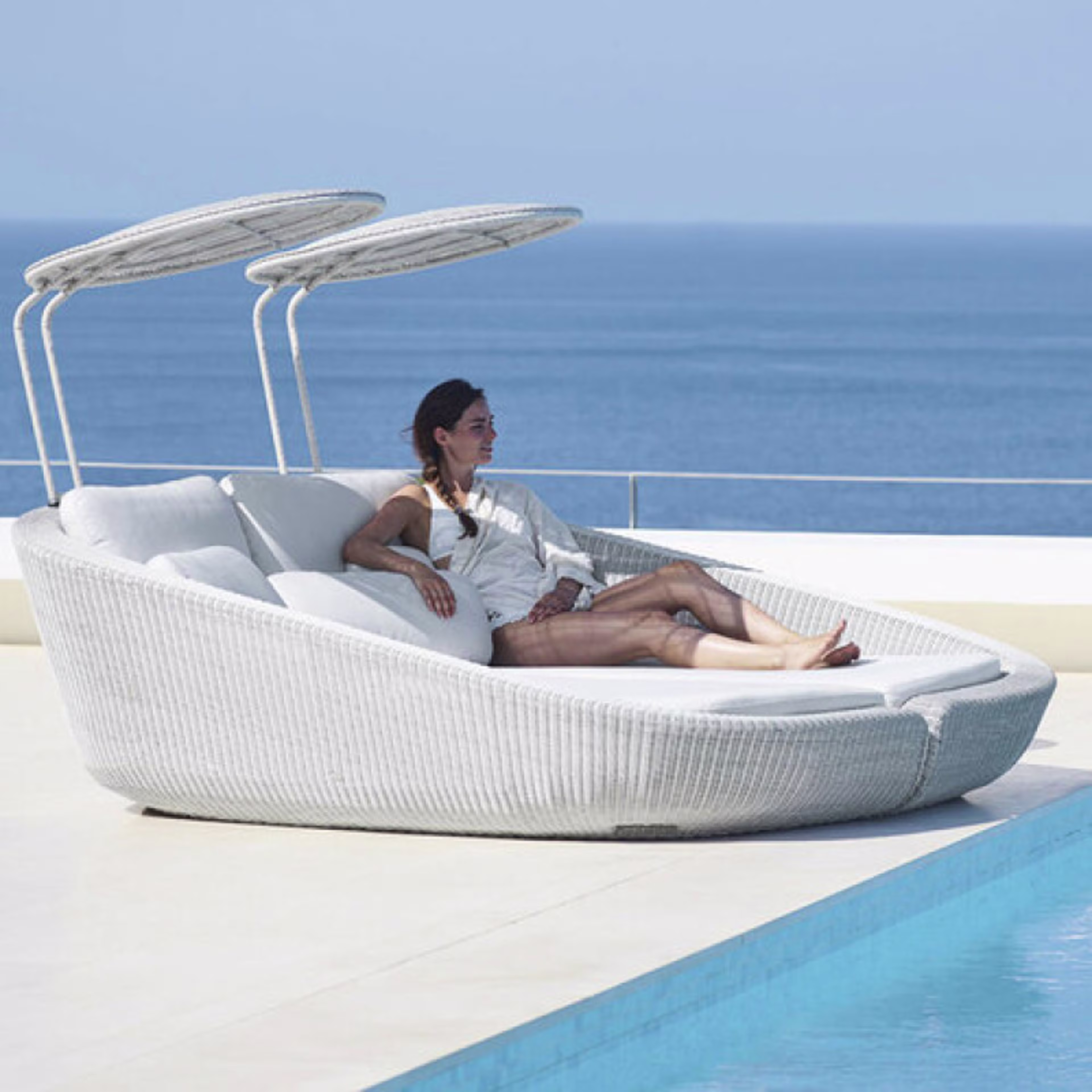 Cane-line Savannah Woven Left Daybed Outdoor Sectional Unit