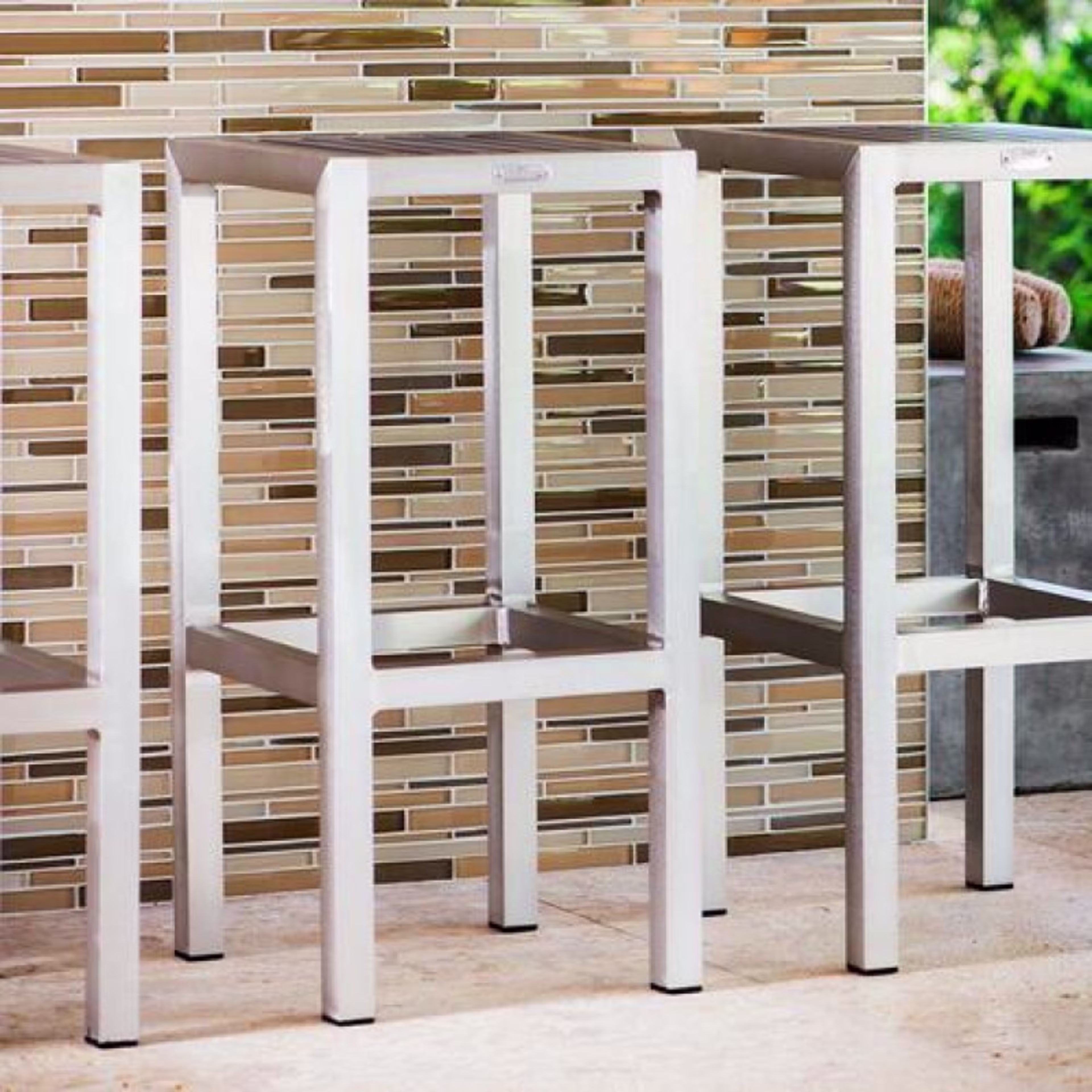 Kannoa Sicilia Aluminum Bar Stool