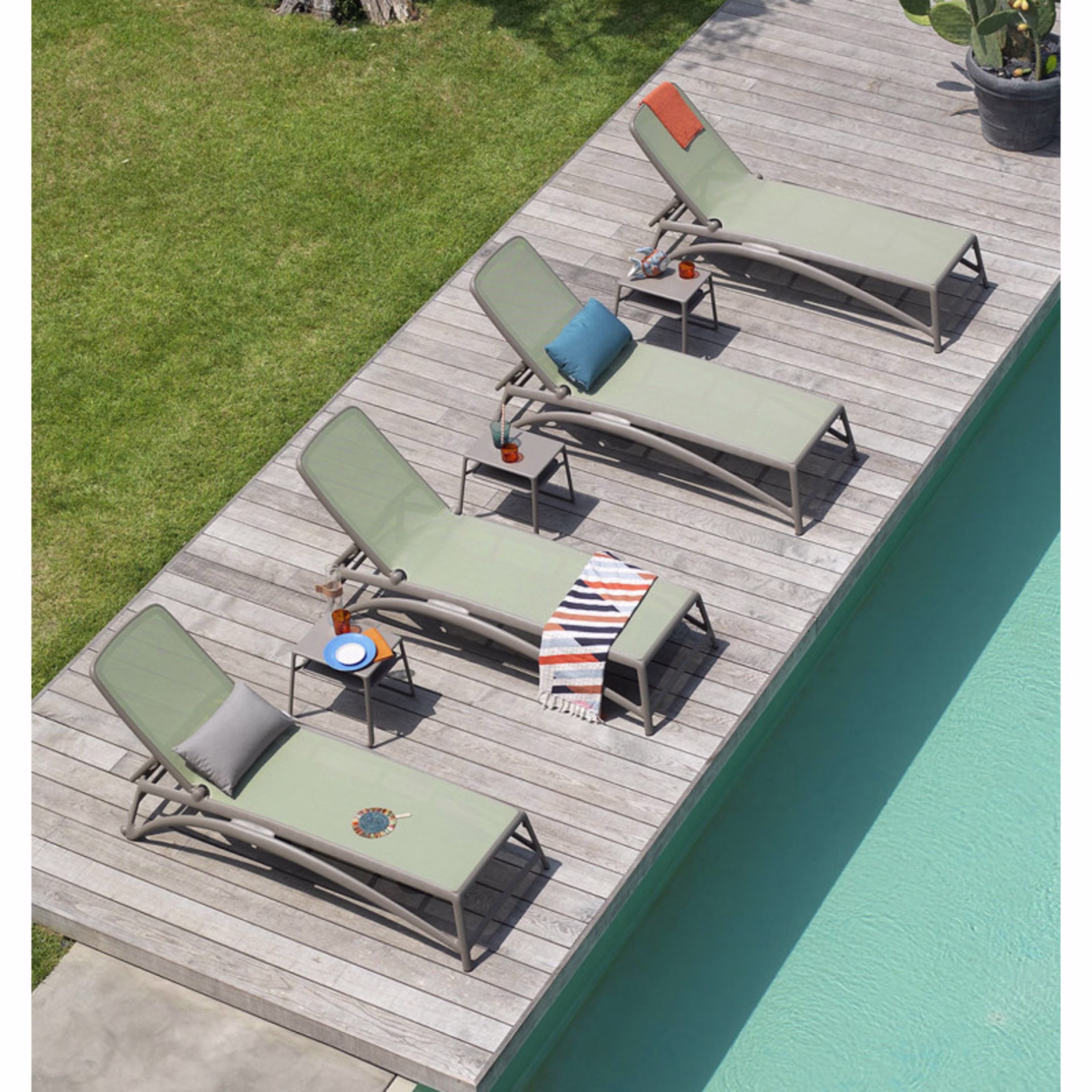 Nardi Pop/Atlantico 4-Piece Chaise Outdoor Lounging Set