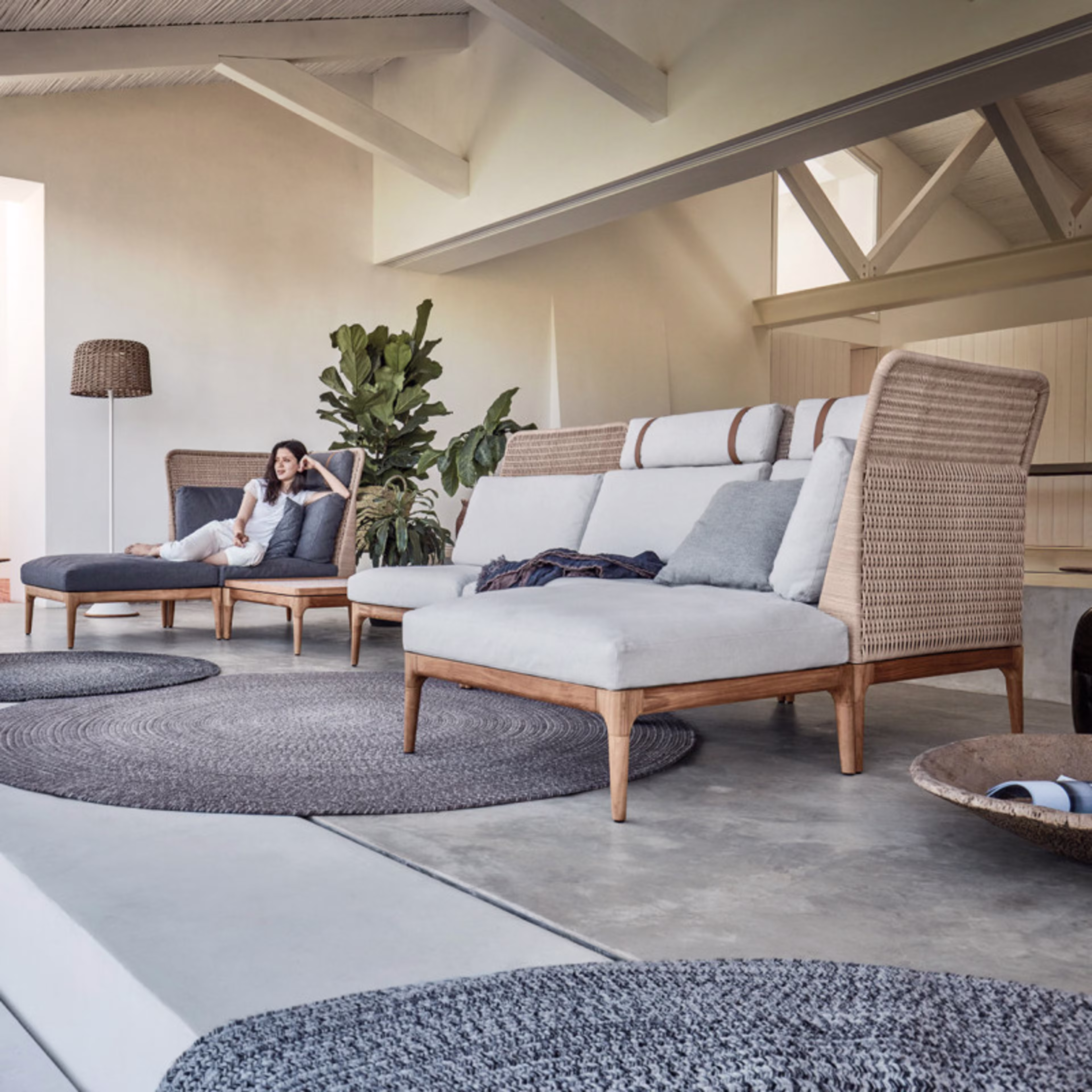 Gloster Lima Woven High Back Center Outdoor Sectional Unit