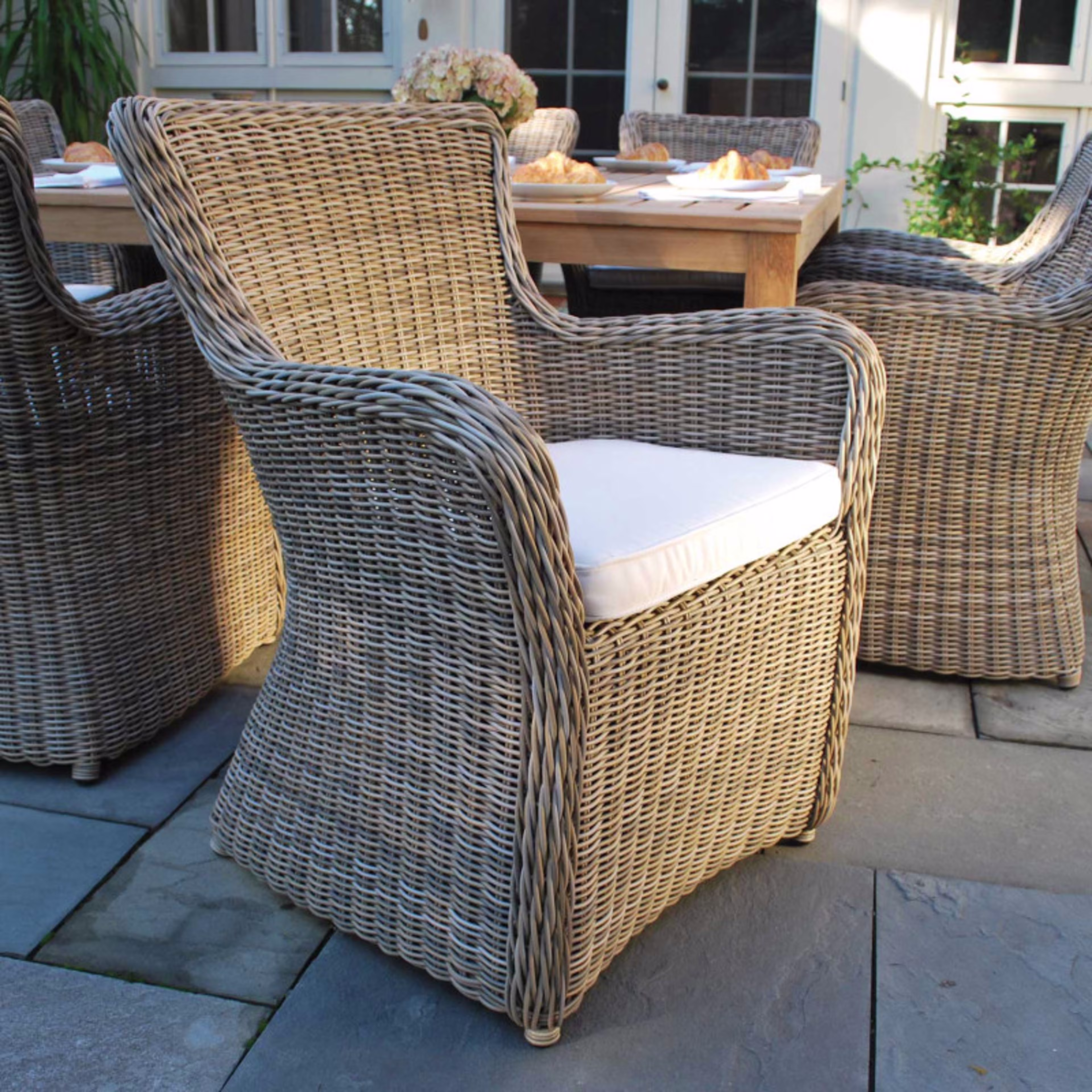 Kingsley Bate Wainscott/Sag Harbor 7-Piece Rectangular Patio Dining Set