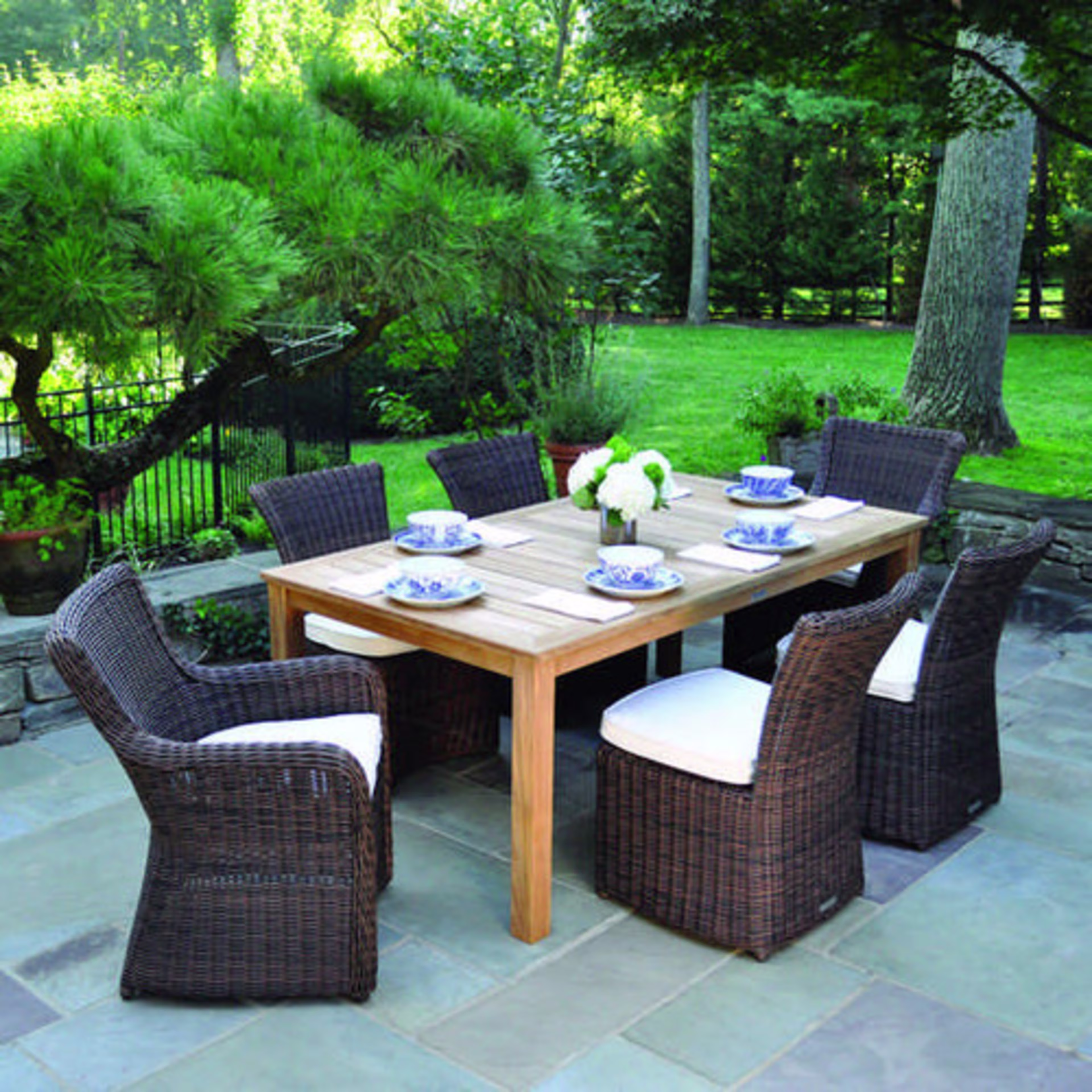 Kingsley Bate Wainscott/Sag Harbor 7-Piece Rectangular Patio Dining Set