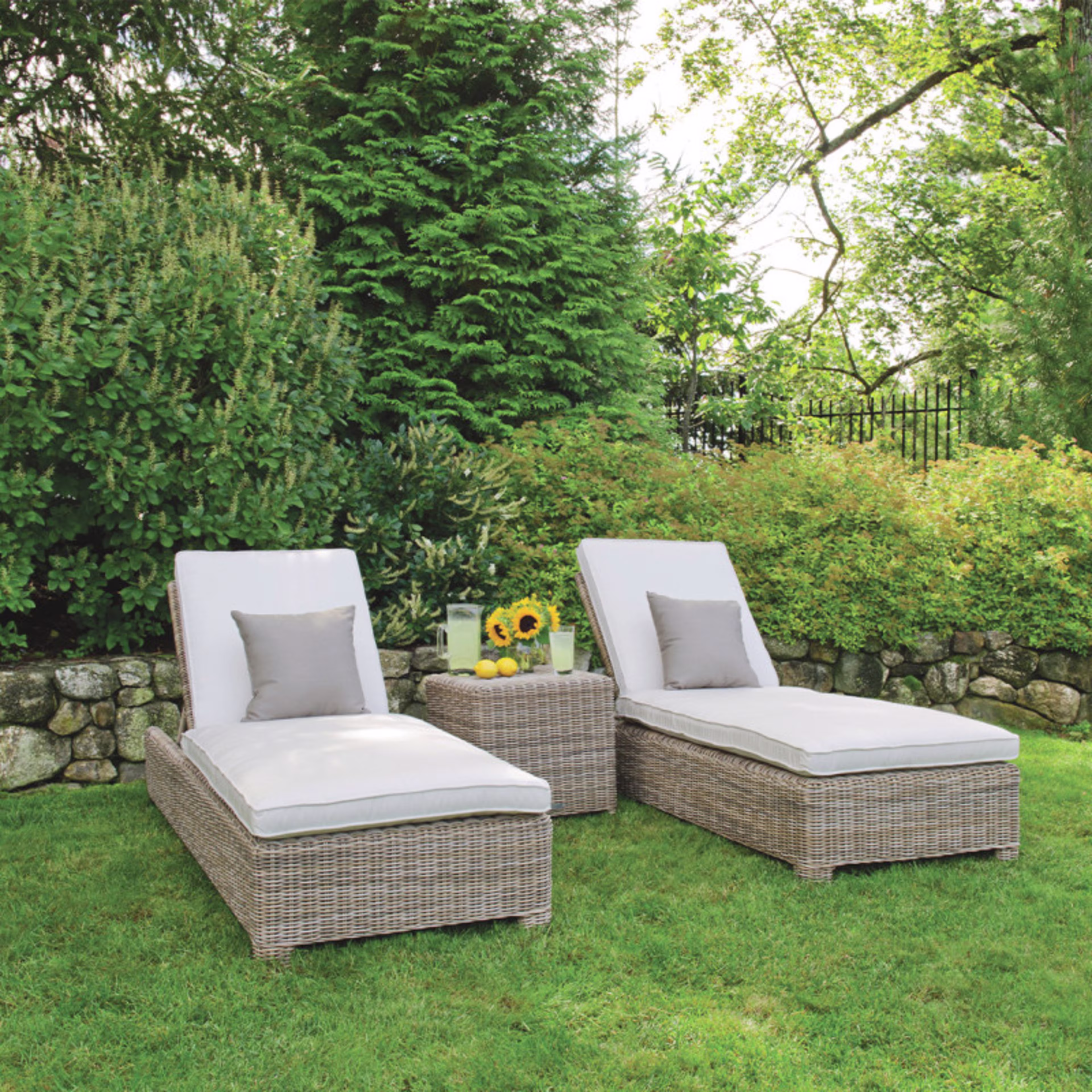 Kingsley Bate Sag Harbor Woven Chaise Lounge with Wheels