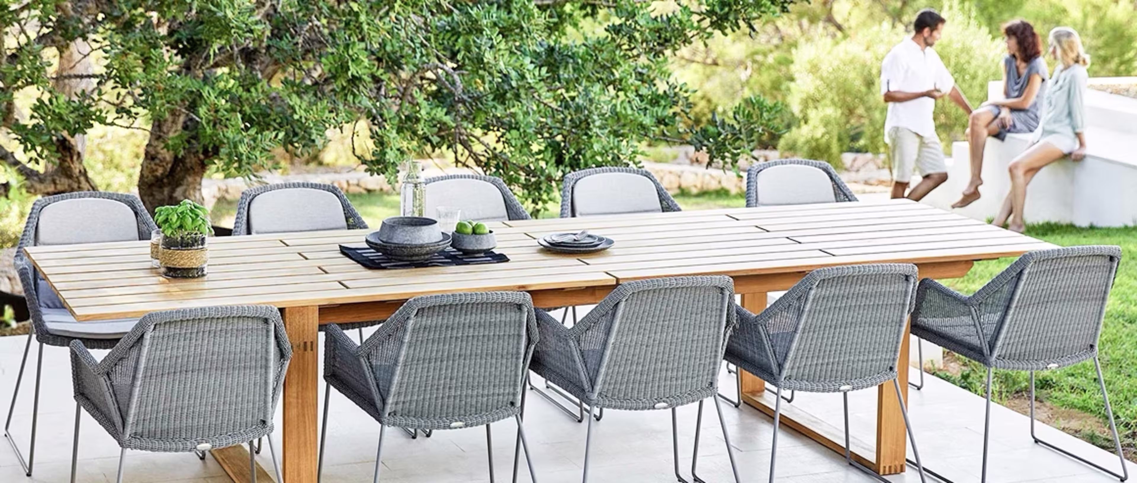 Best Material for Outdoor Dining Tables