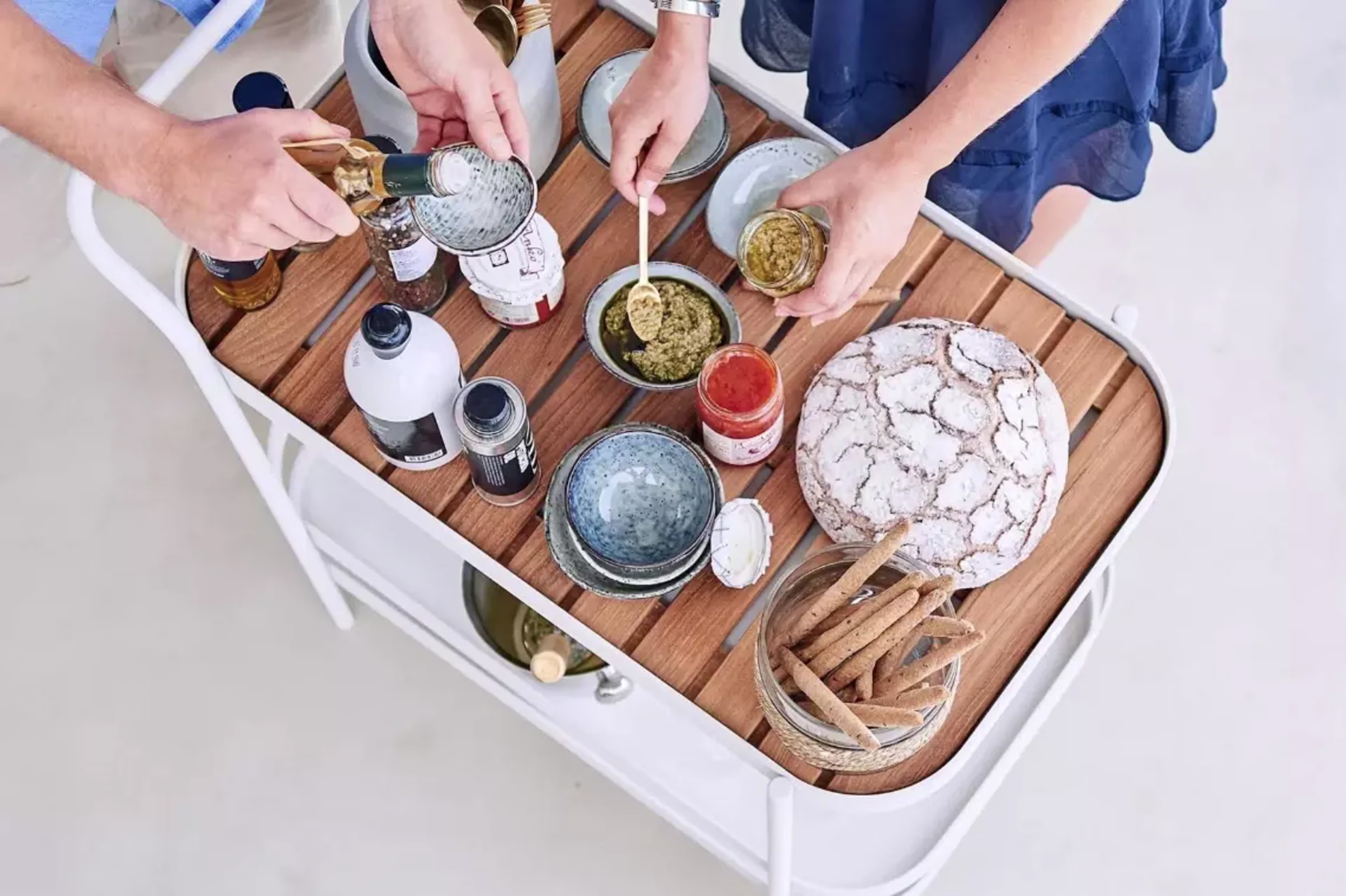Coolers and serveware image