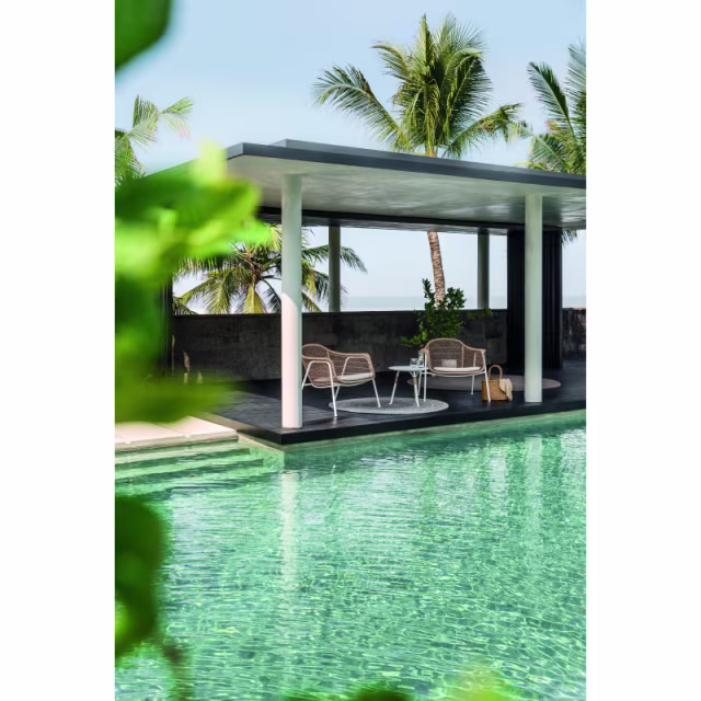 Gloster Fresco Aluminum Lounge Chair
