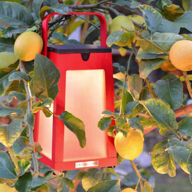 Les Jardins Tinka Solar LED Lantern