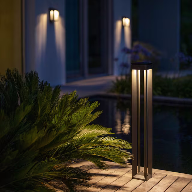Les Jardins Faro 17" Solar LED Pathway Light