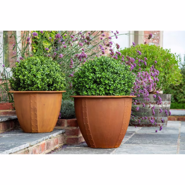 Capital Garden Norman 30" Round Fiberglass Planter Pot