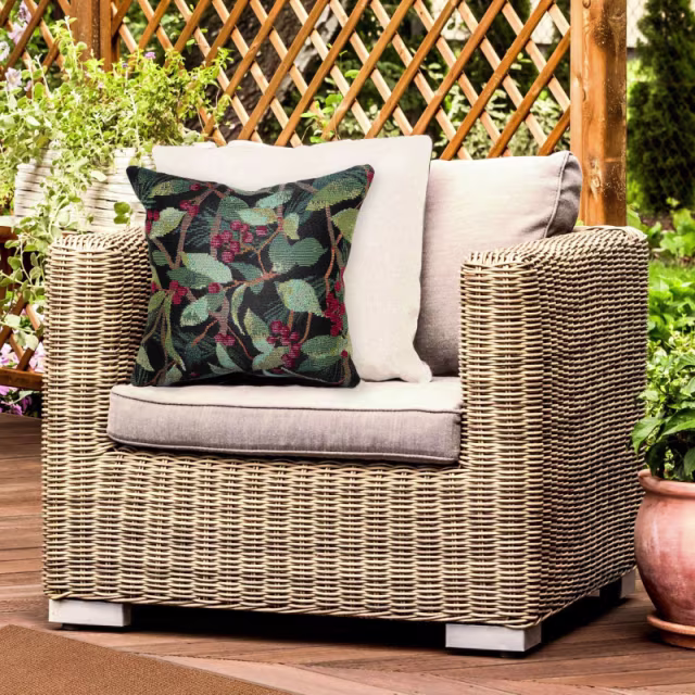 Trans-Ocean 18" x 18" Marina Holly Field Indoor/Outdoor Pillow