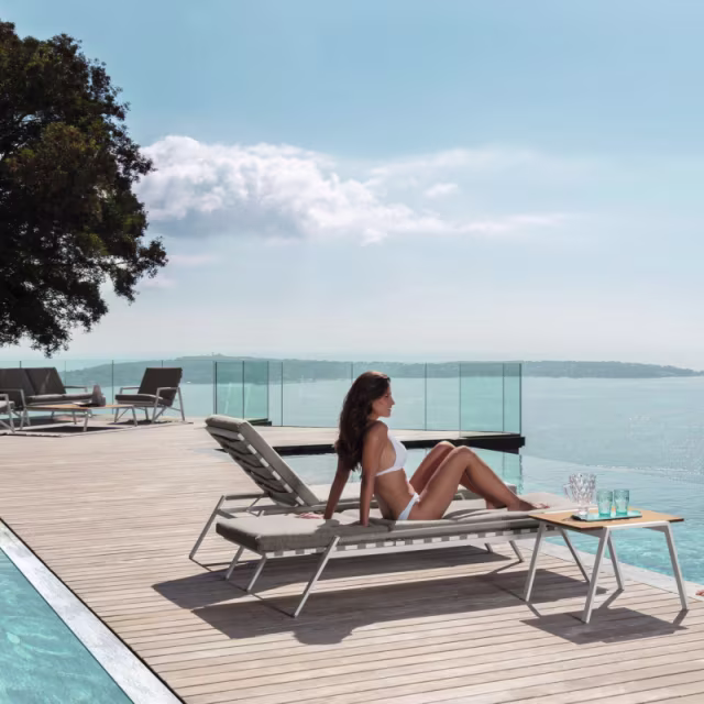 Talenti Cottage Stackable Aluminum Sunbed