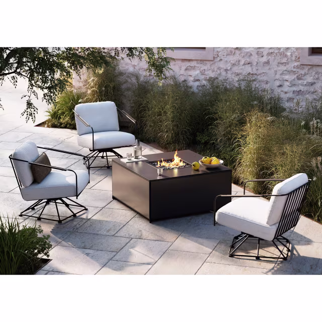 Woodard Reed Iron Swivel Lounge Chair