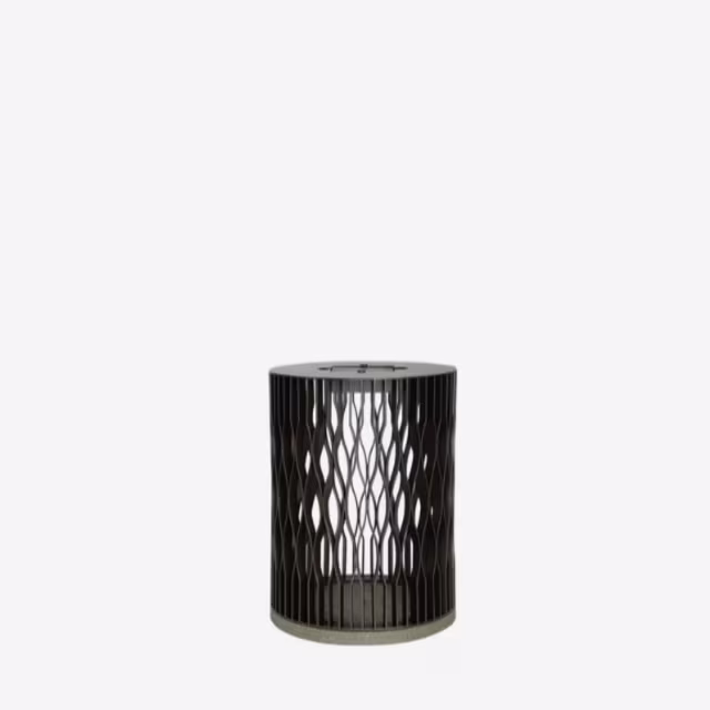 Les Jardins Dala 20" Aluminum Solar LED Lantern