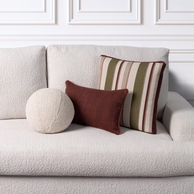 18" x 18" Ridgeway Box Outdoor Pillow