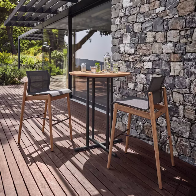 Gloster Whirl/Sway 3-Piece Round Bar Patio Dining Set